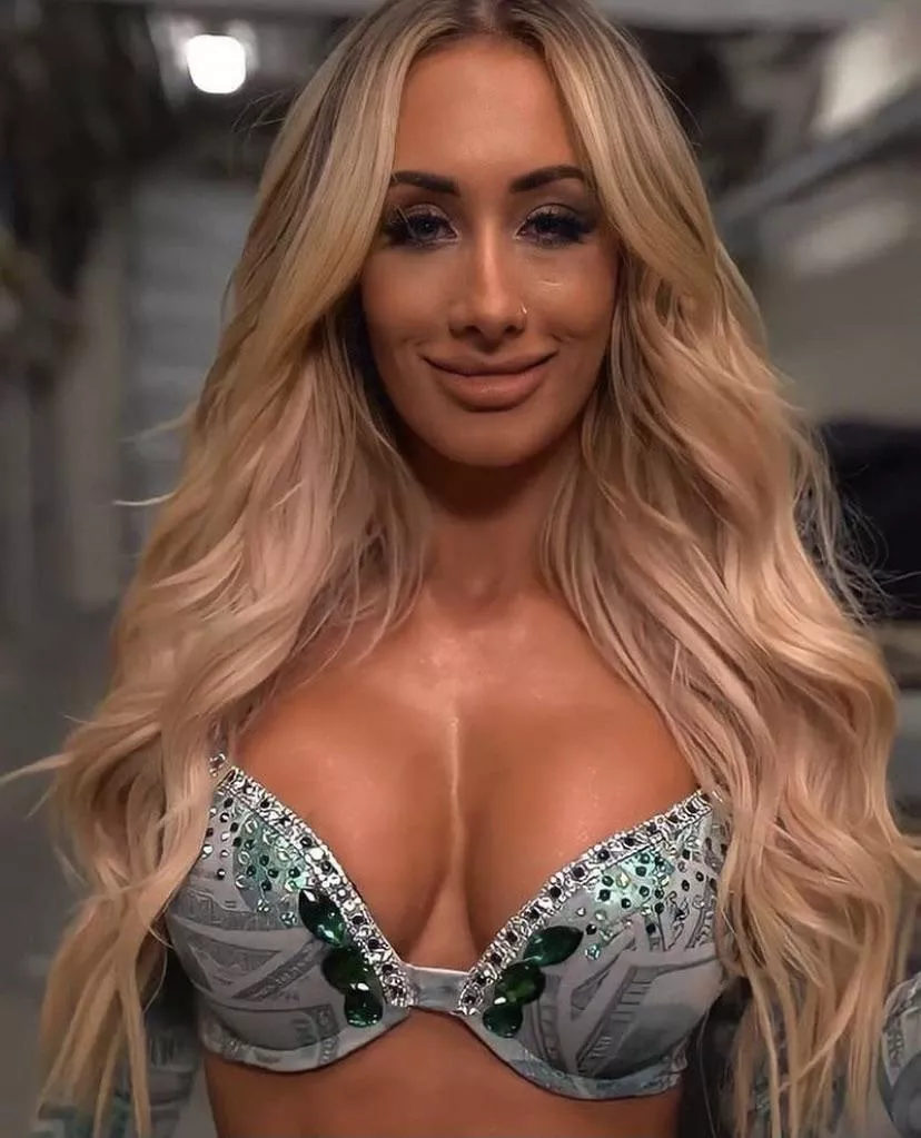 Mella Wants Loads ofðŸ’¦all over her Face and TitsðŸ¤¤