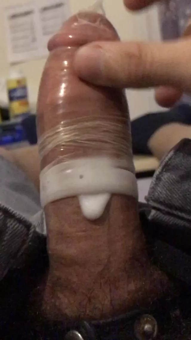 Messy JO w/ my old spunk-filled condom load 😈