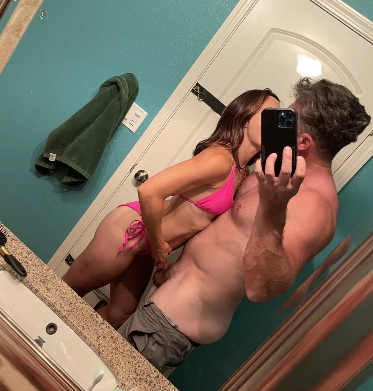 [MF] Wholesome couple pic for your hump day.