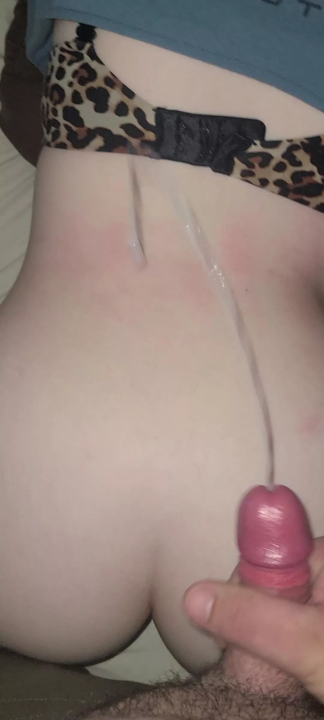 Mid cumshot on my 19yo Gf.