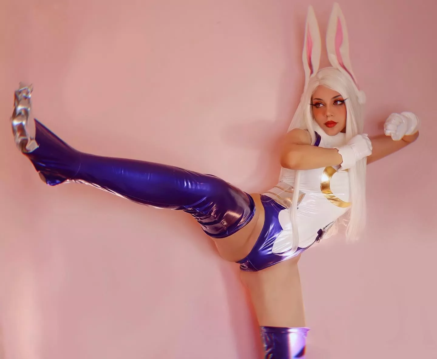 Miruko (BNHA) by IsanamiCosplay (Insta) 🐰🤍