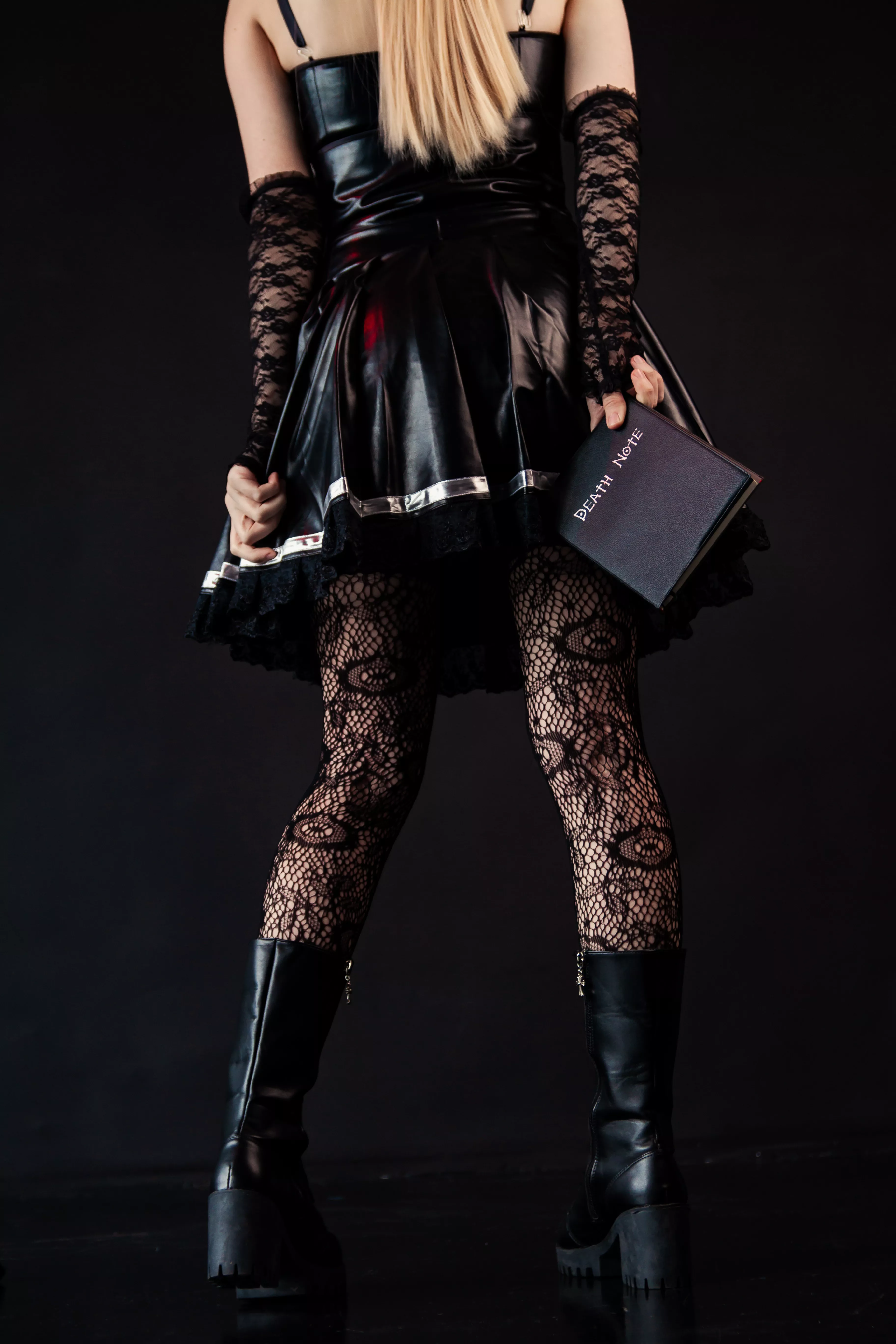 Misa Amane cosplay by Murrning_Glow