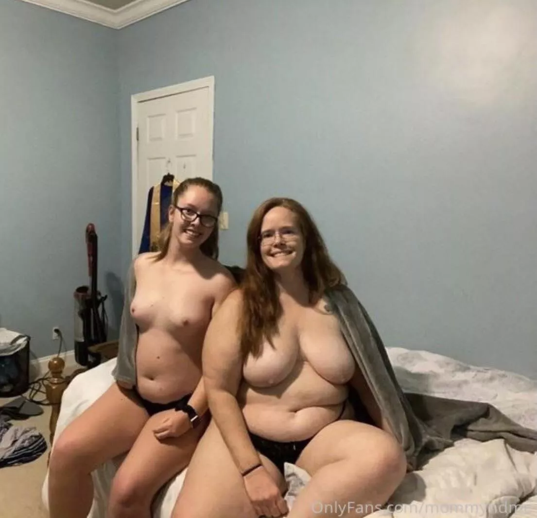 mom 47 and daughter 20