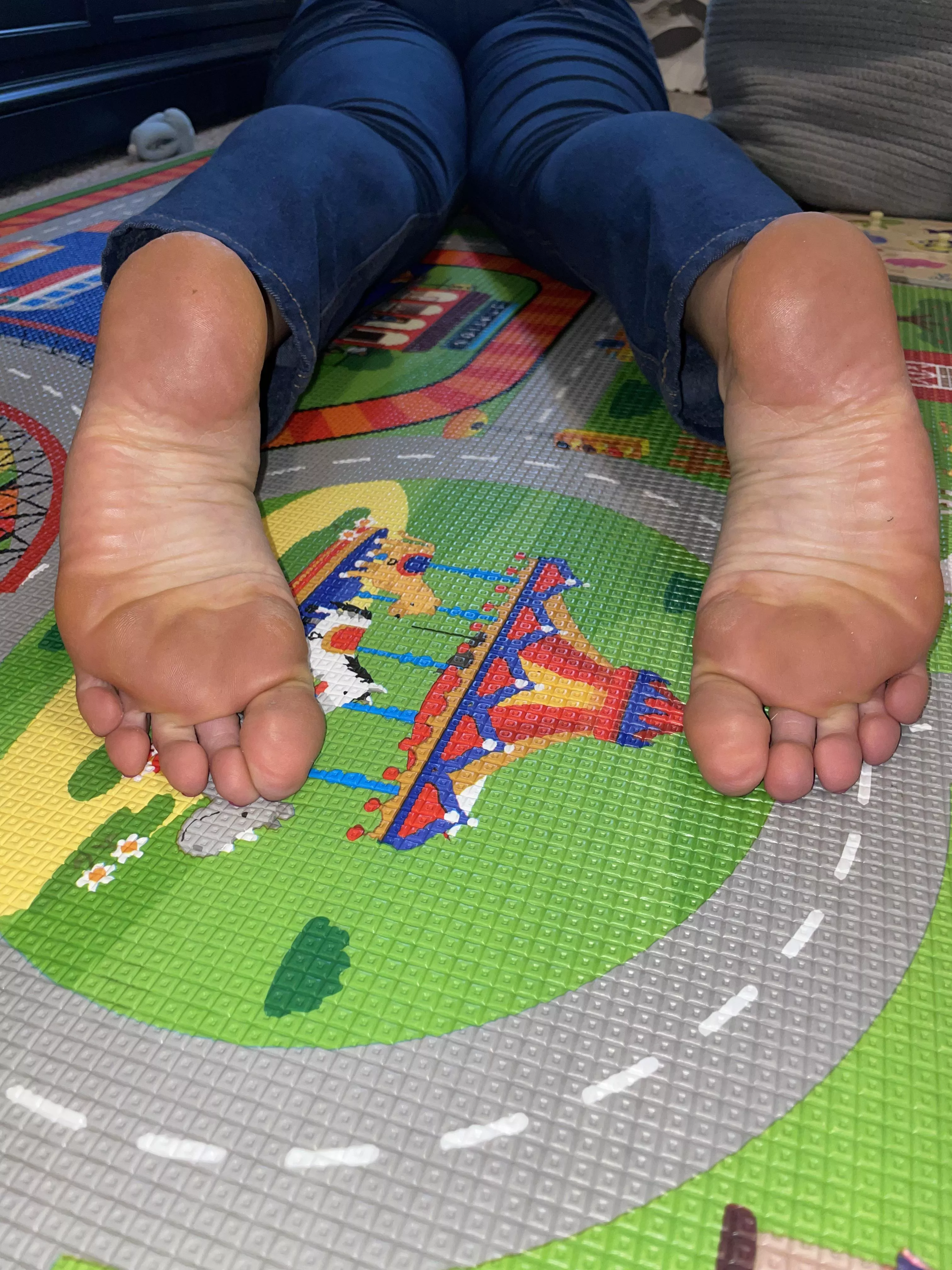 Mom feet