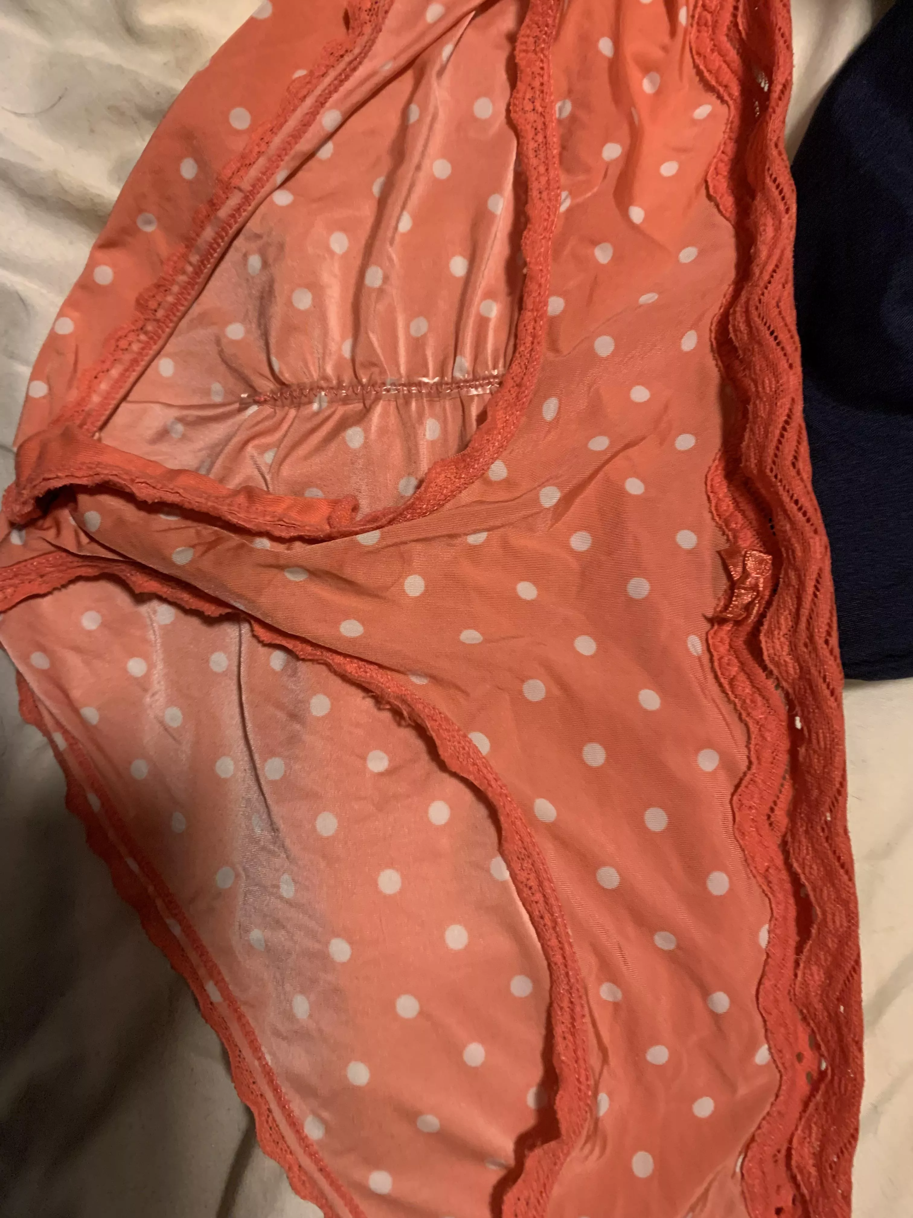 Moms panties. Open to trades. Also have more pics