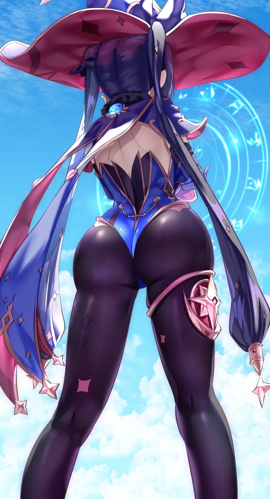 Mona's Thicc Ass