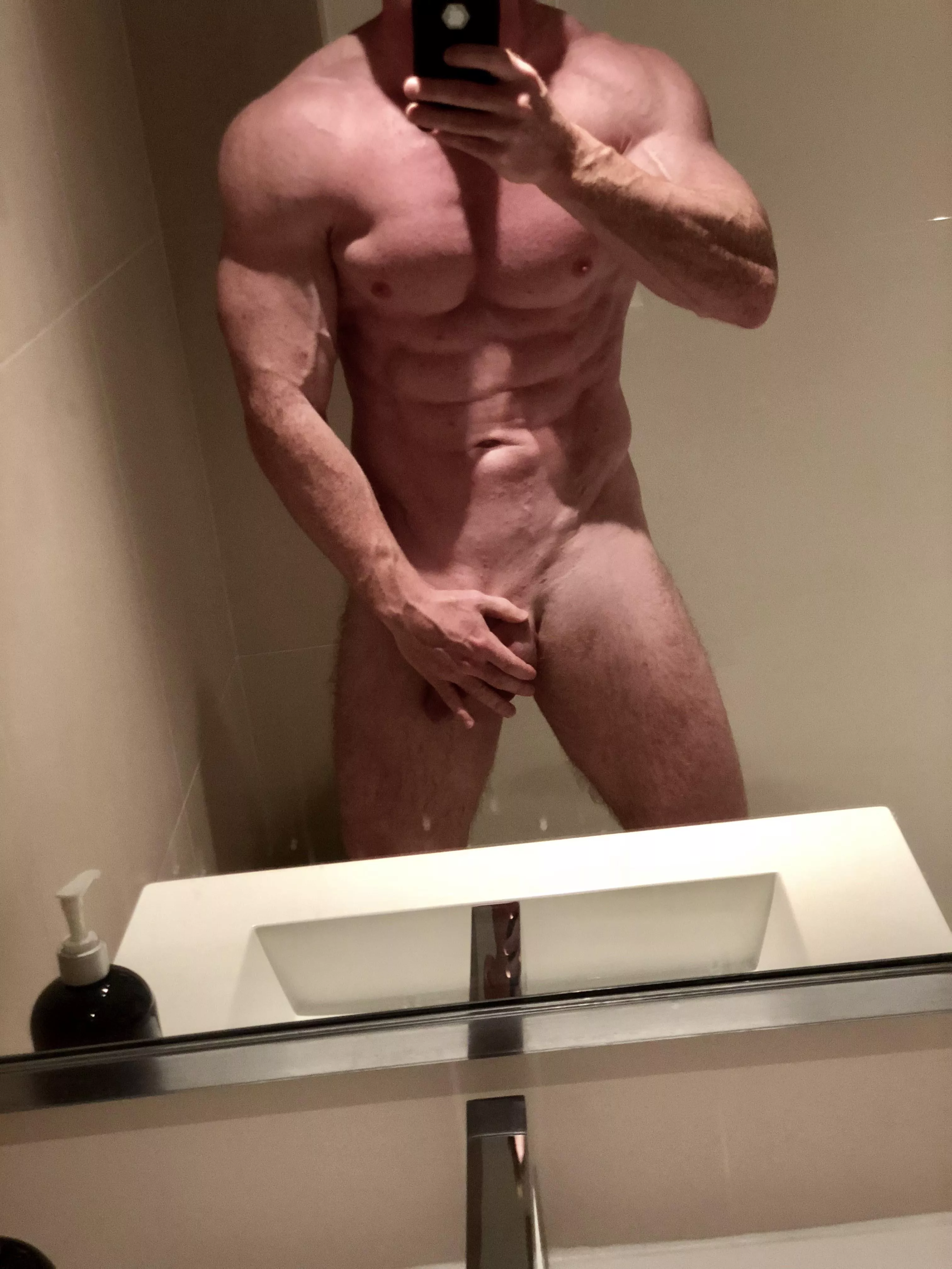 Monday (m)orning pump to start the week off right