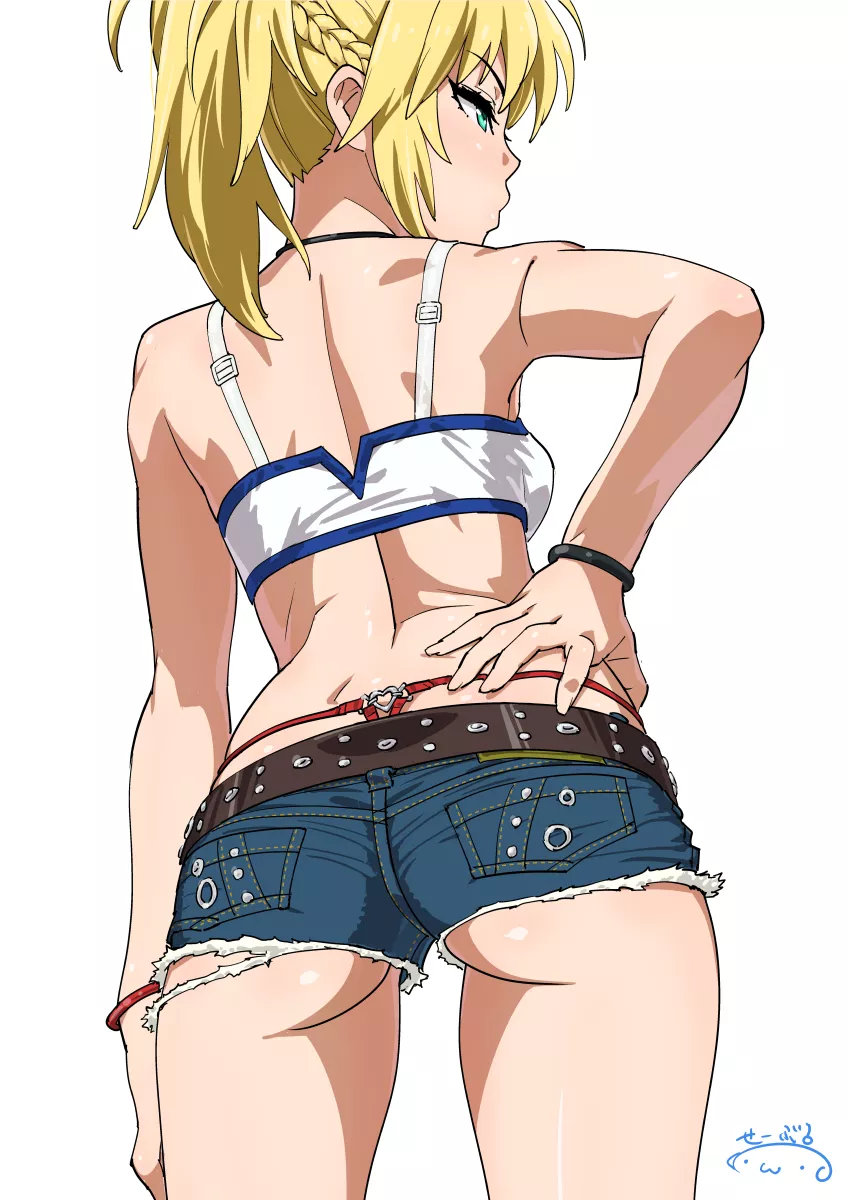 Mordred in daisy dukes