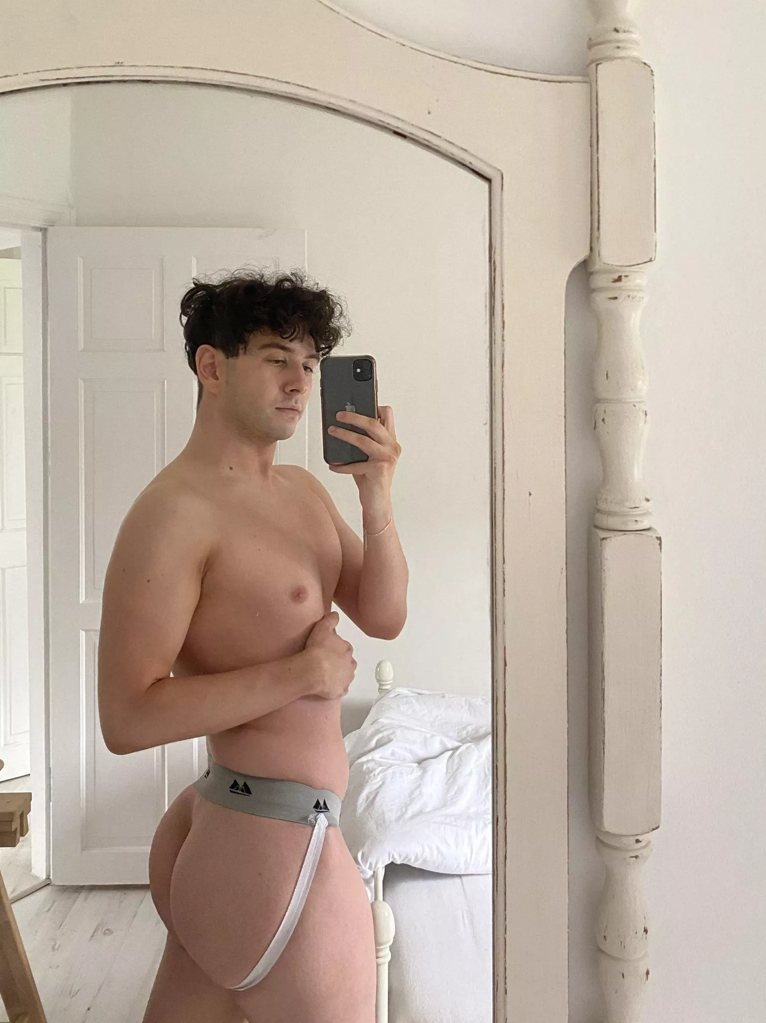 Morning selfie 🍑🤳🏻