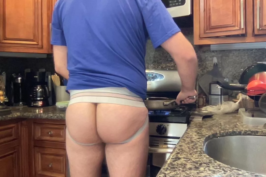 Morning stud. Great night. How do you take your eggs?