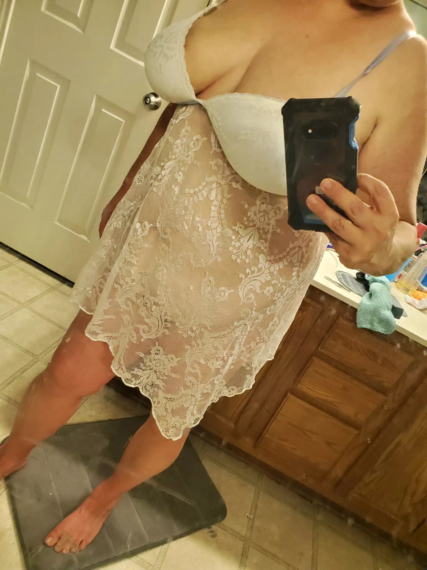 My 40DDD trying to jump out.