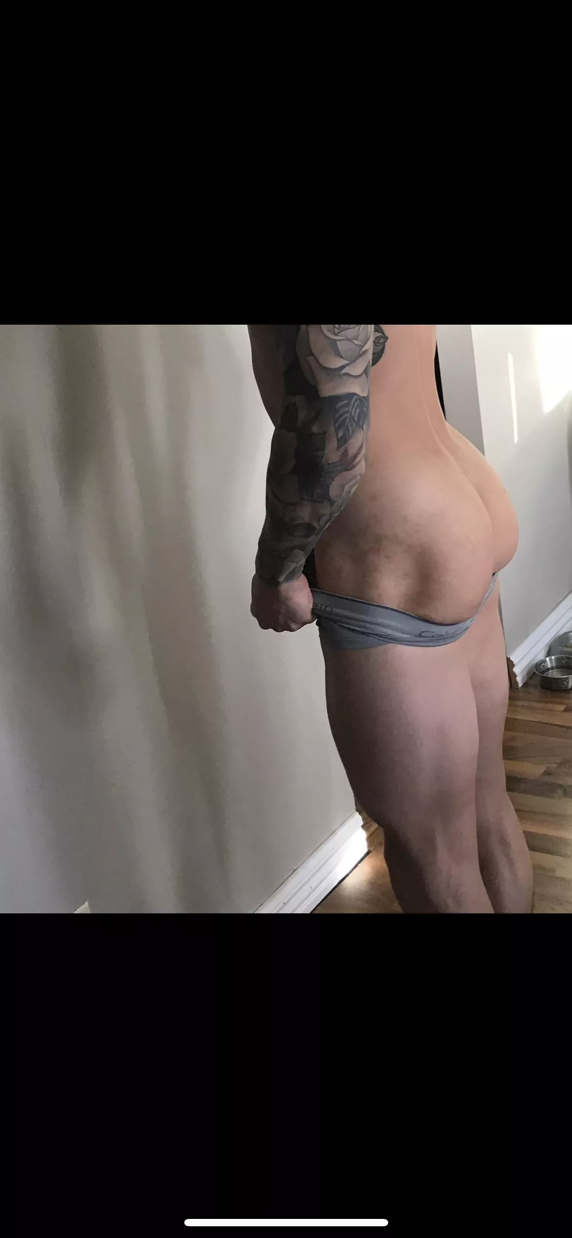 [m]y ass won’t fit, lend a hand?