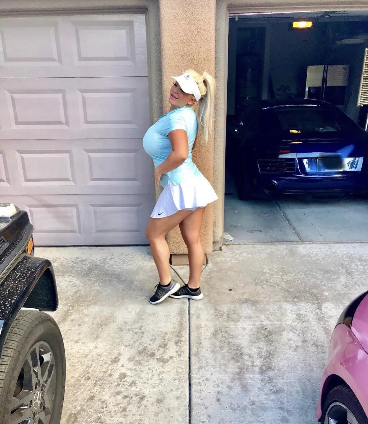 My blue and white golf outfit for you! XO