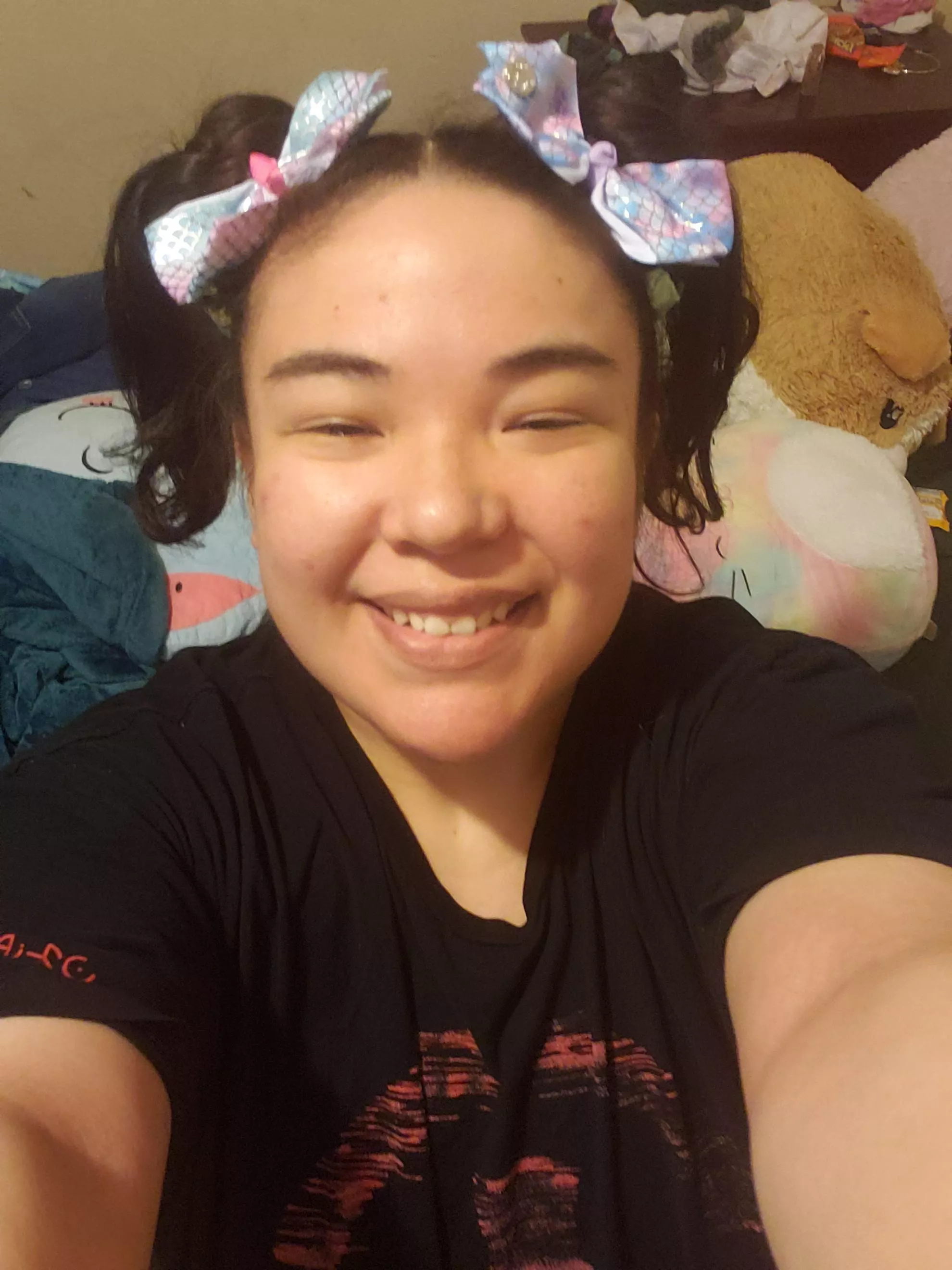 my bows came in just in time for my birthday ðŸ¥° it was a good birthday I had dinner with my family