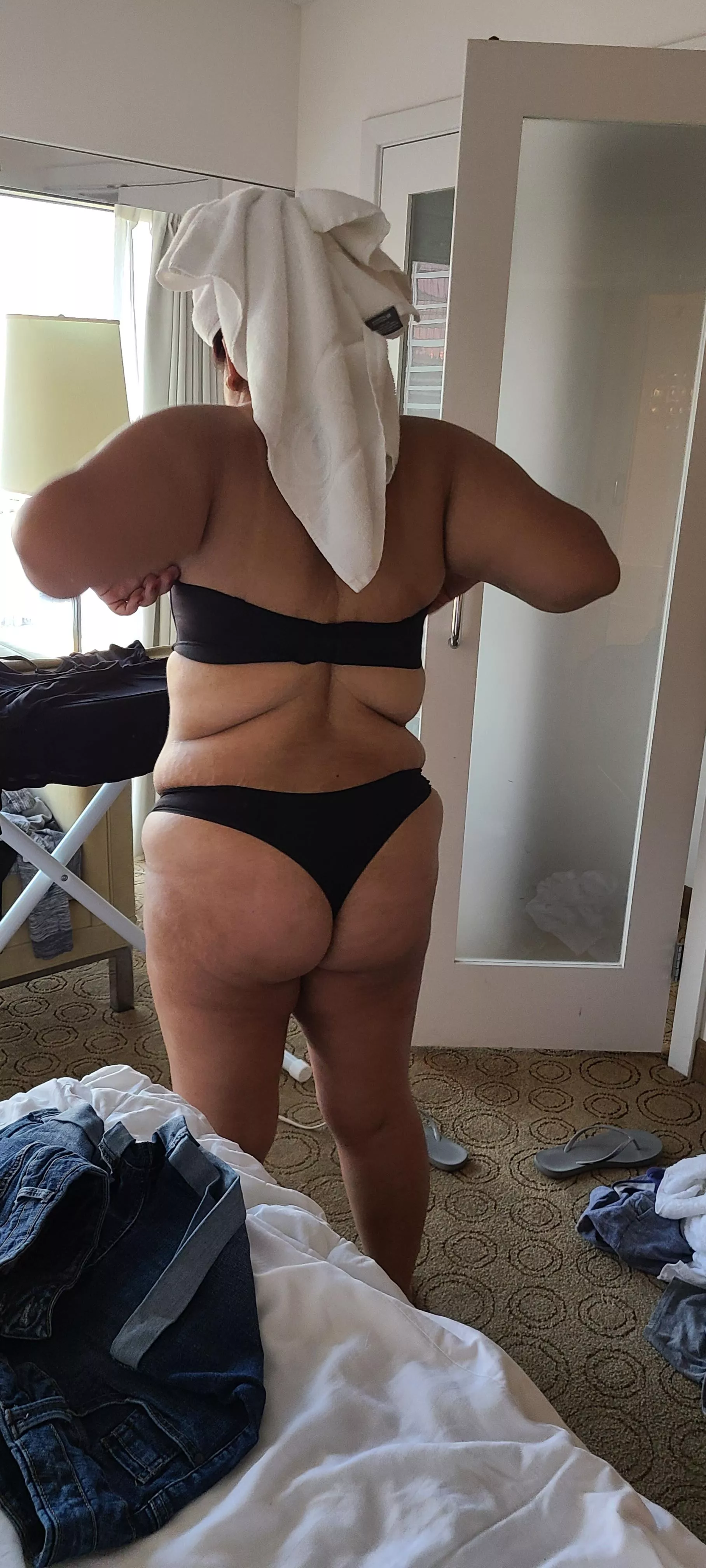 My chubby wife on our vegas trip kik omnv747