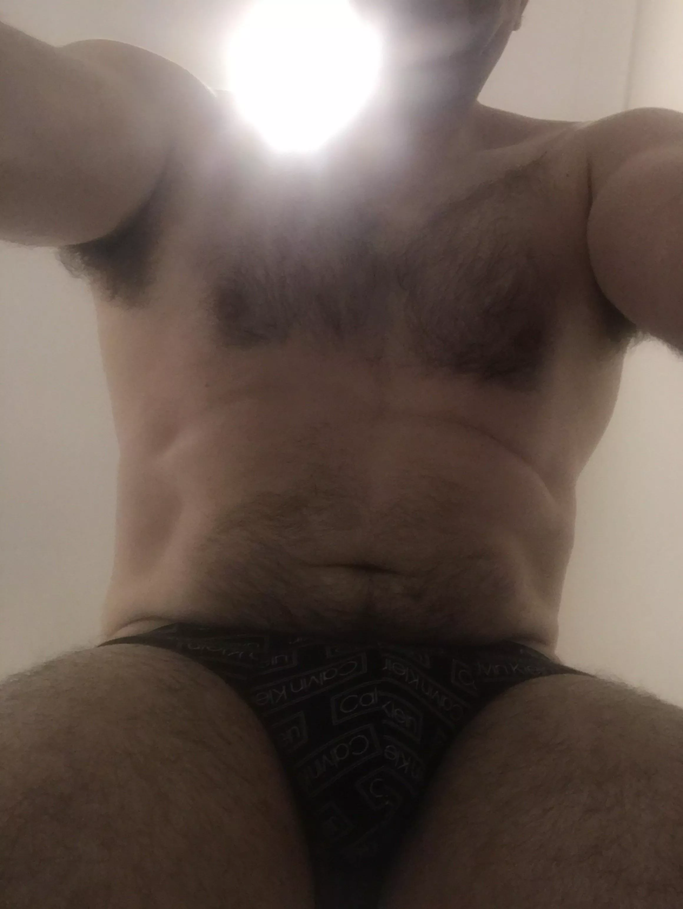 (M)y dad bod is getting a little fitter with all the hard work.