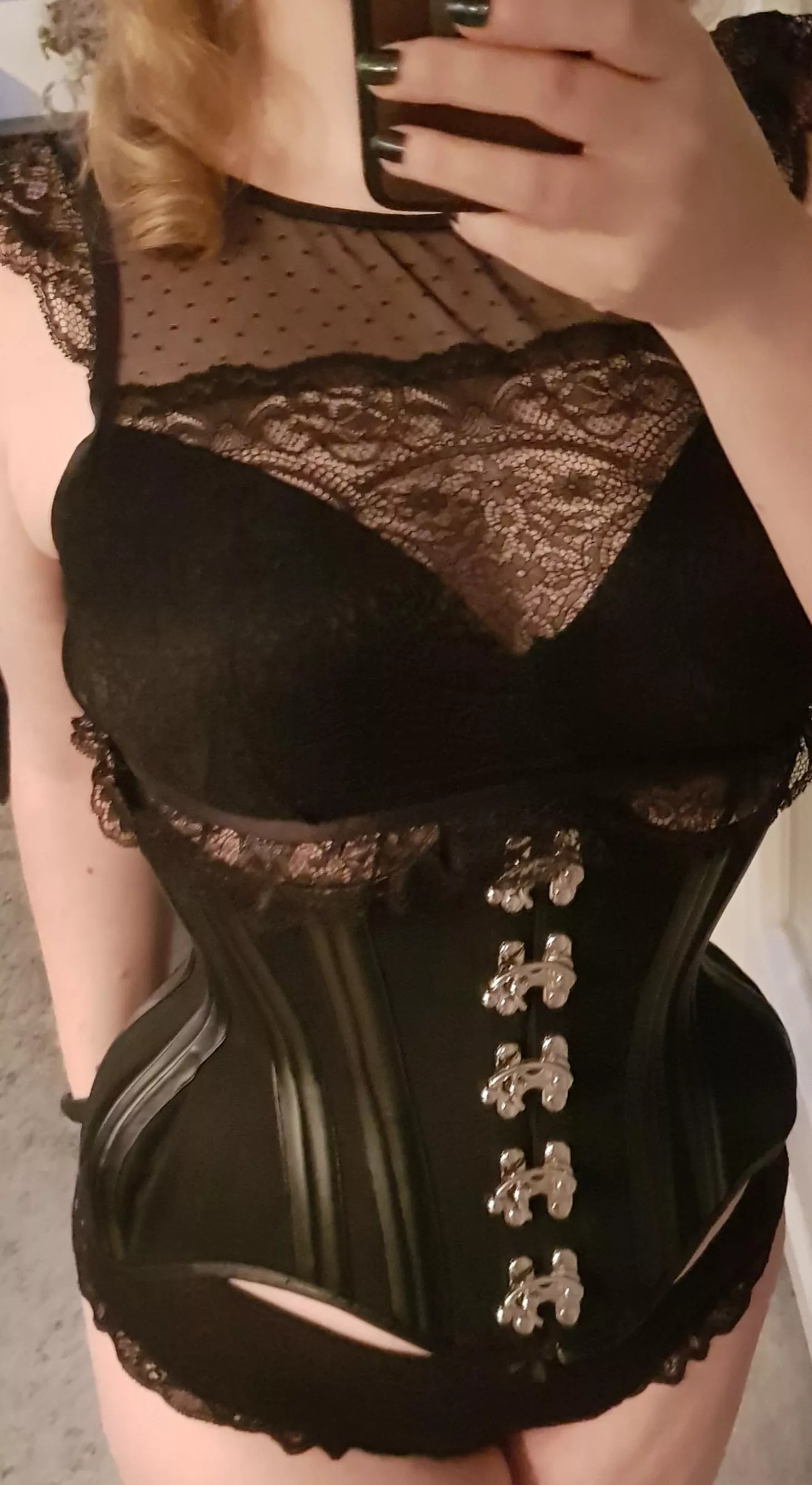 My first time posting here. I hope you enjoy my corset. ;)