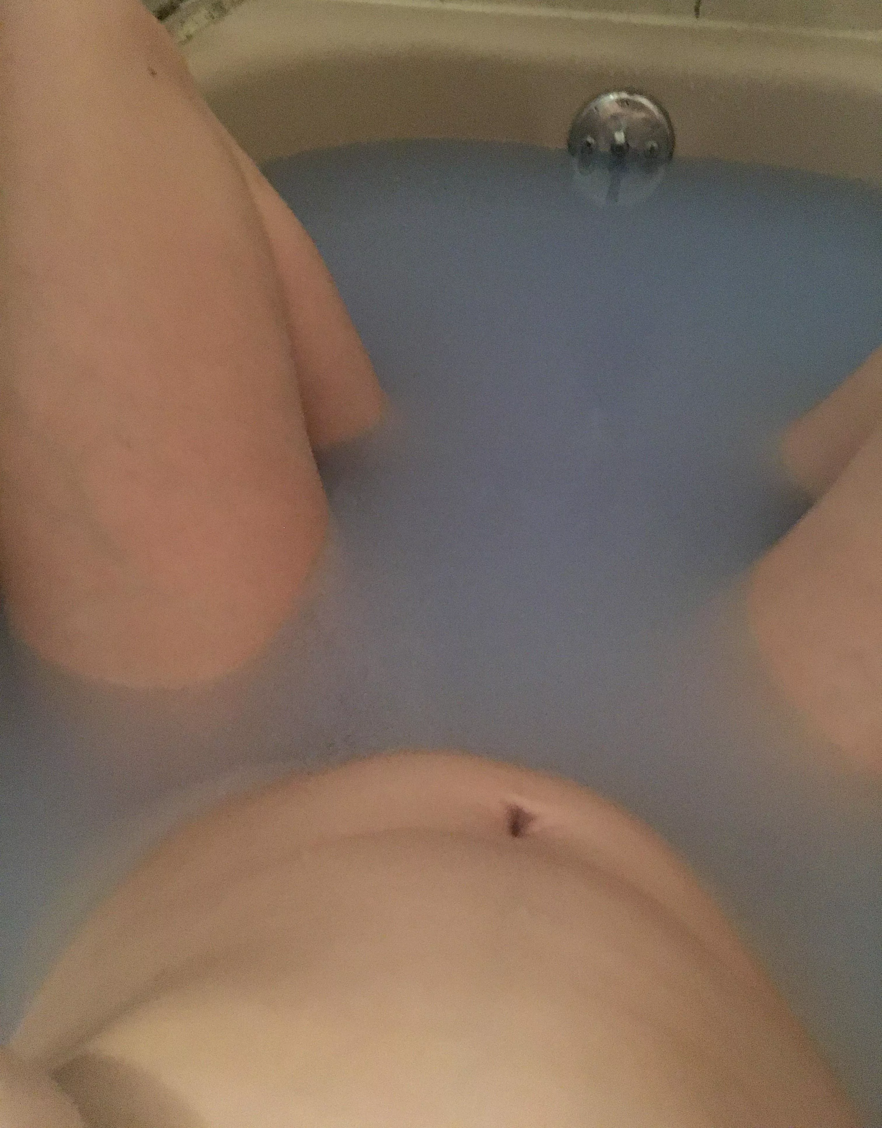 My growing stuffed belly in a bath ðŸ›