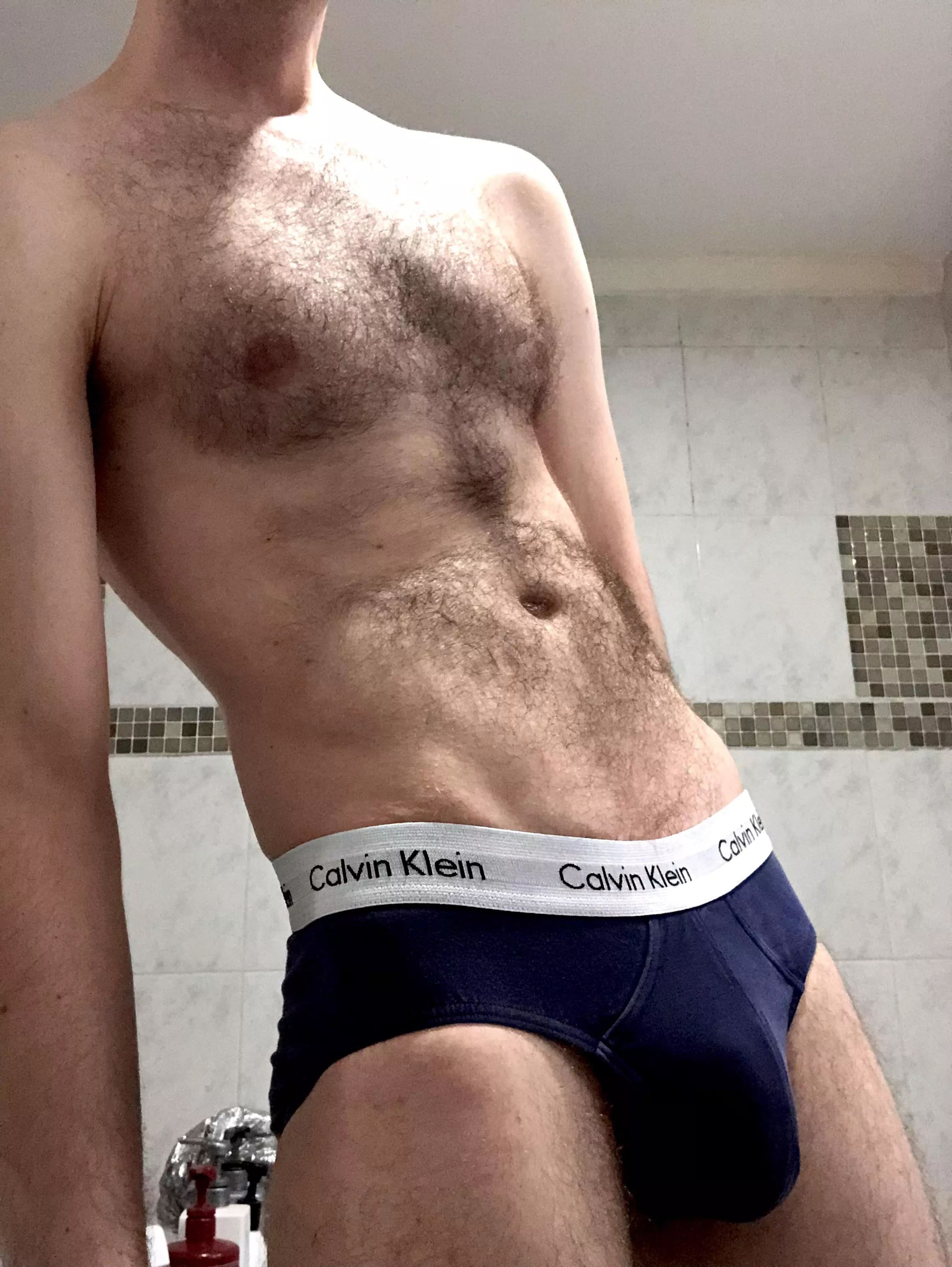 My last post had the chest hair but not so much the porn… so here’s me bulging in my undies 🩲