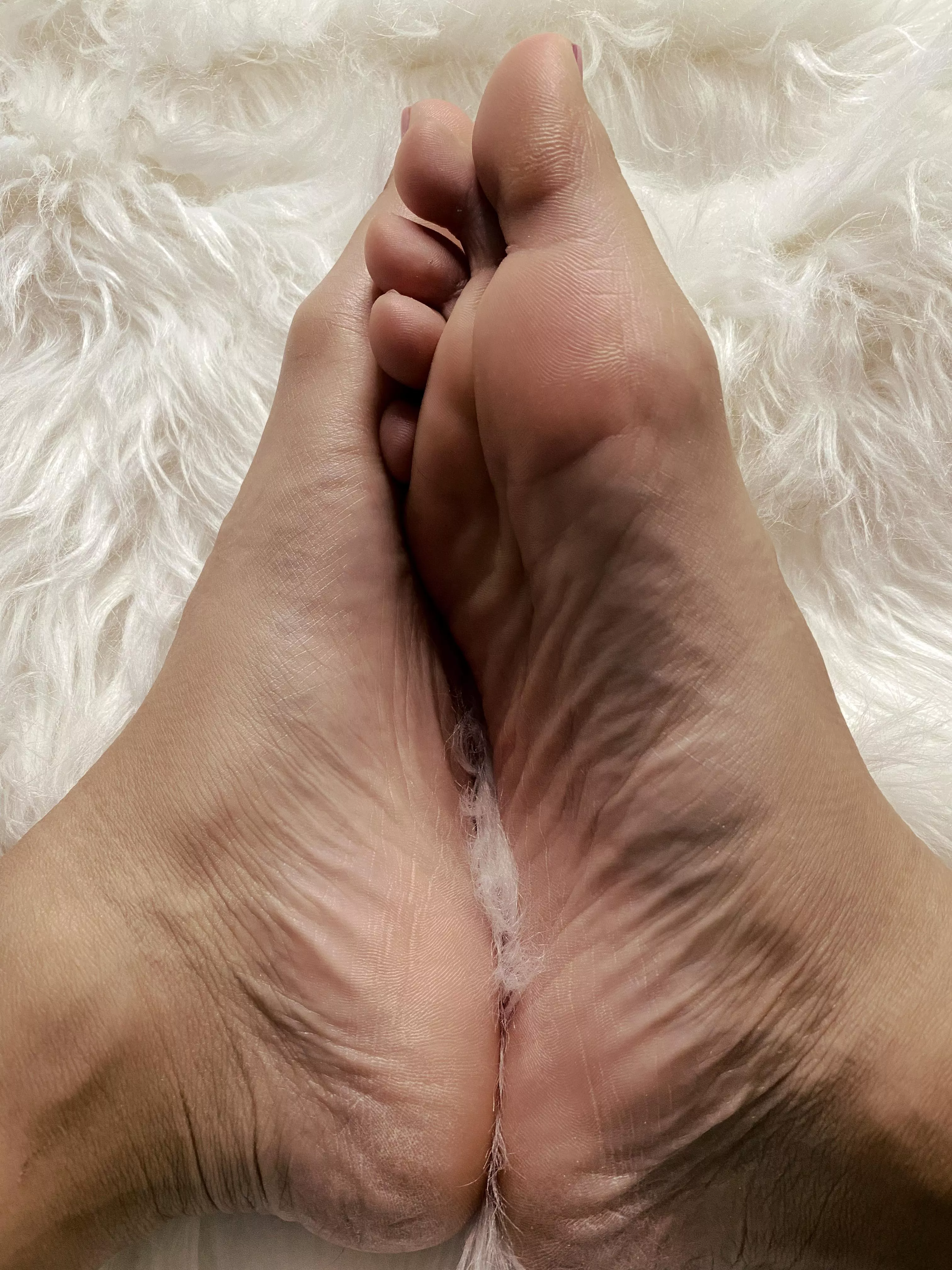 My pussy is throbbing. Cum on my soles