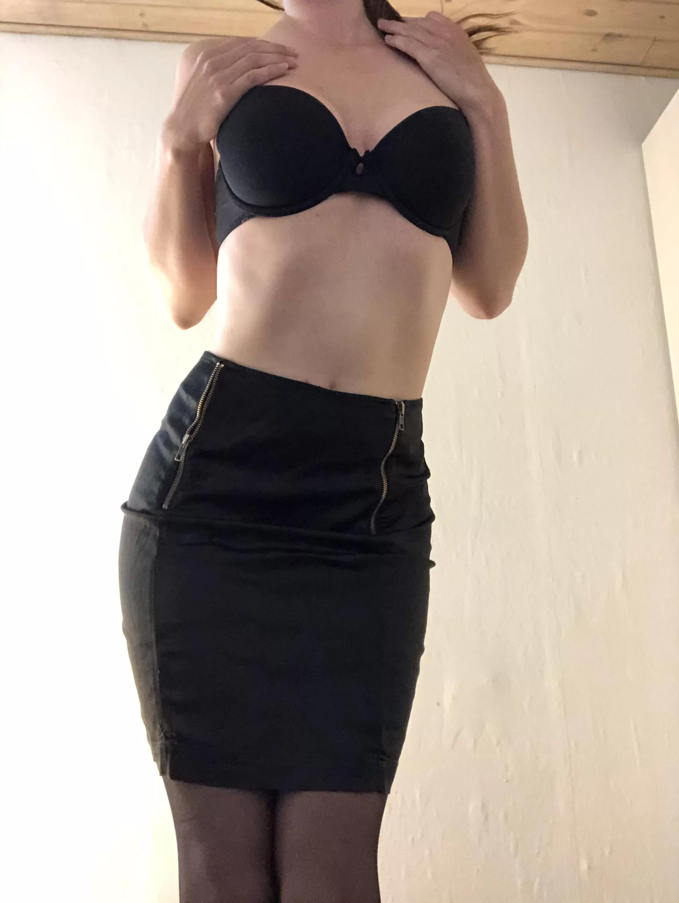 My tight skirt ðŸ–¤