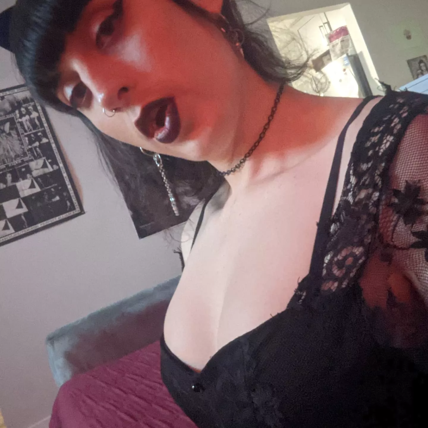 My trans girl titties have been growing so muchðŸ–¤â›“ï¸ðŸ’‹ðŸ‘„