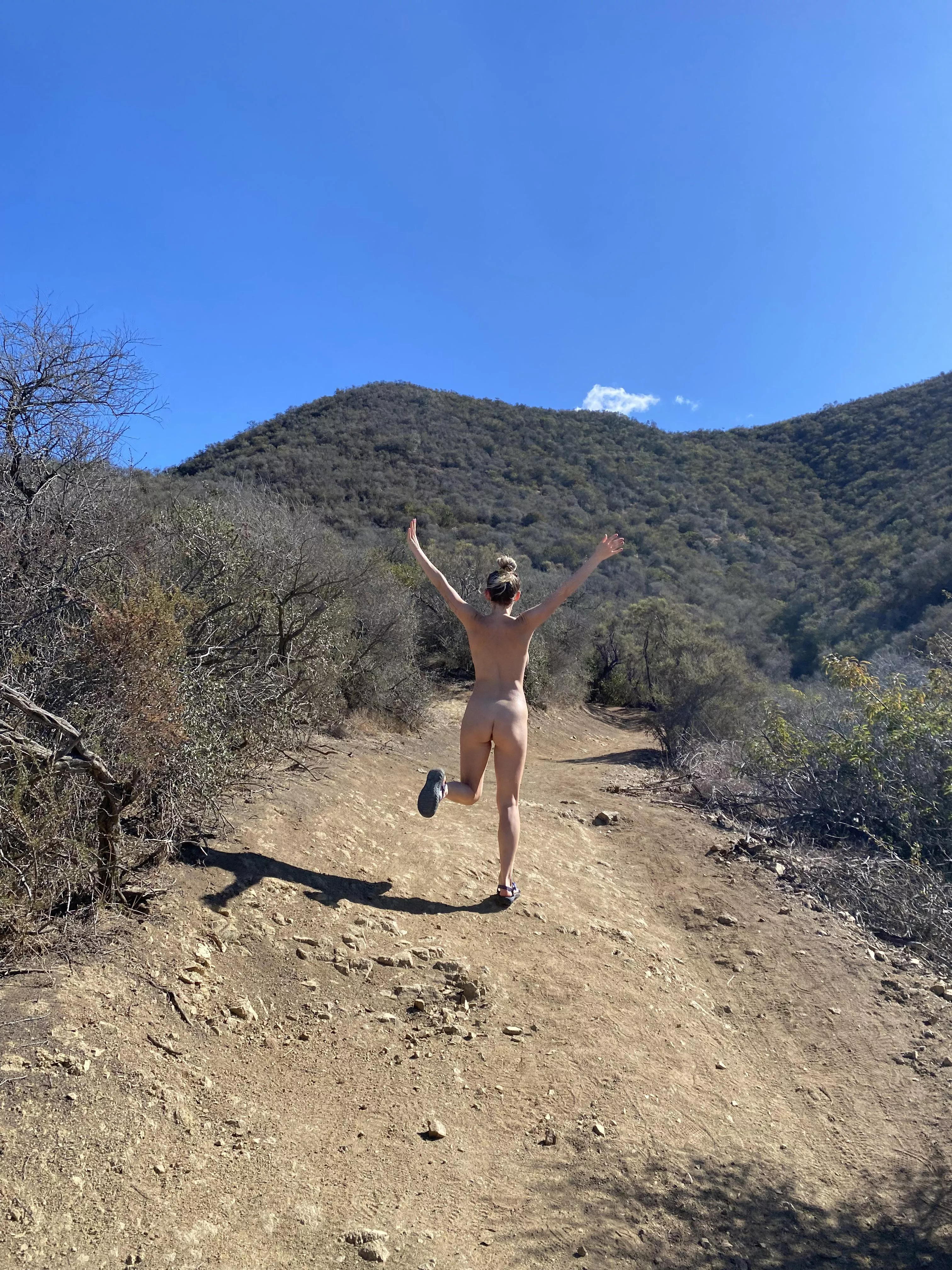 Naked hiking is the best kind of hiking [oc]