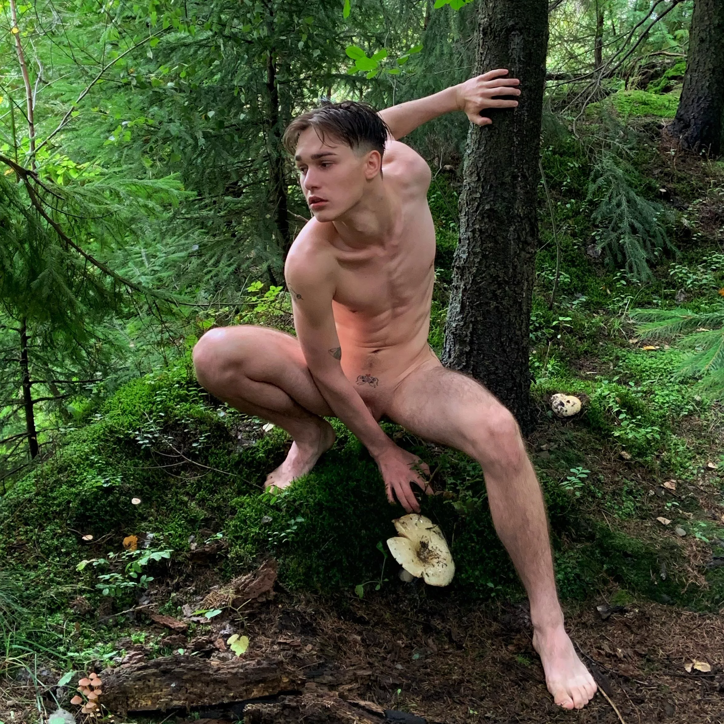 Naked in the forest ðŸ˜