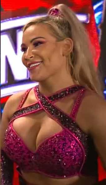 Nattie is so stacked