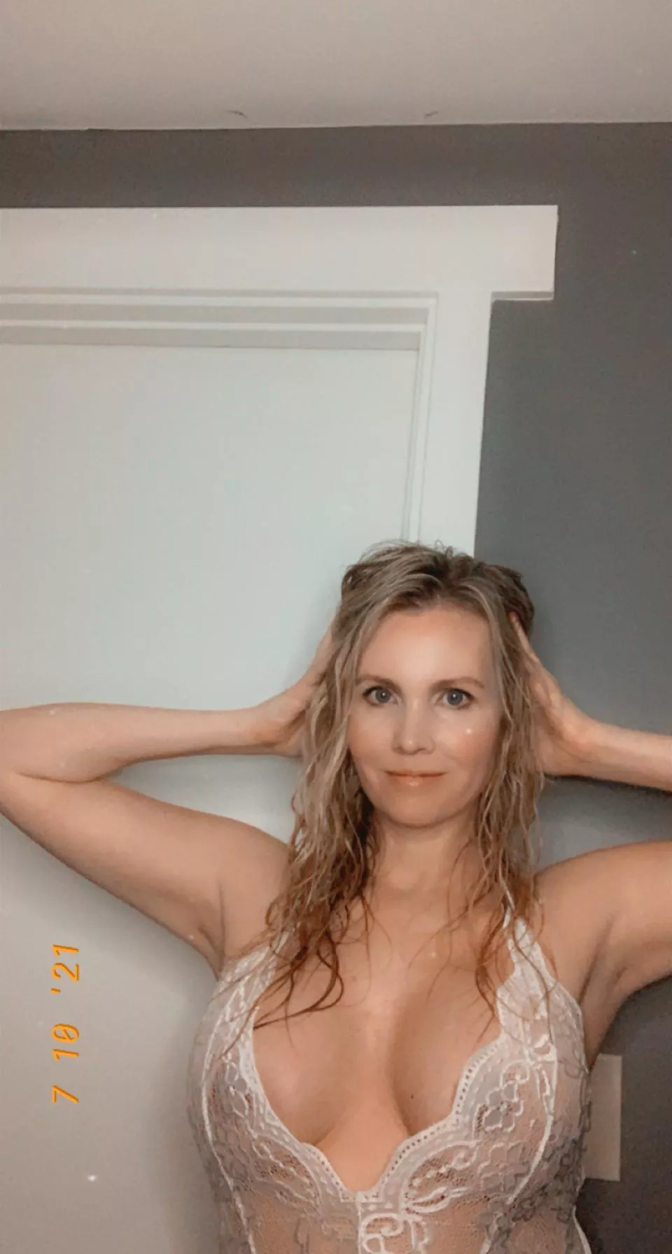 naughty milf, 😘new content everyday 😘videos 😘live cam 😘custom 😘fetish friendly 😘and more, link in comments