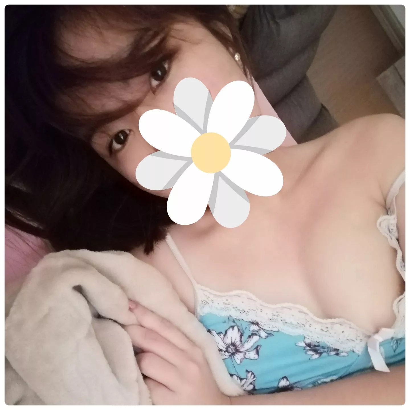 Need my good night kisses and cuddles ðŸ£ PS. ðŸ‘ï¸ðŸ‘ï¸ reveal [F]