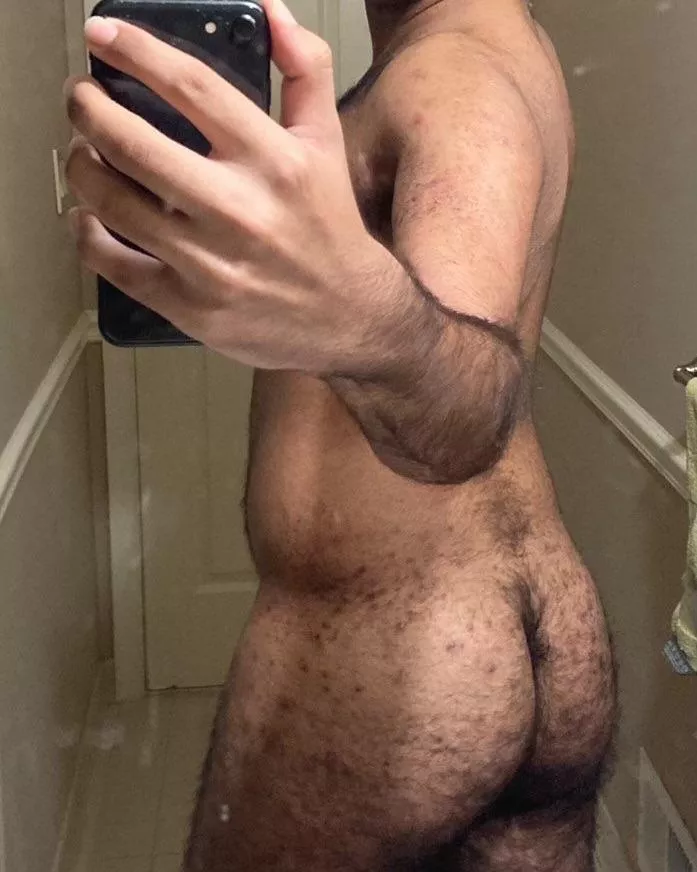 Need someone to fuck my ass hard rn