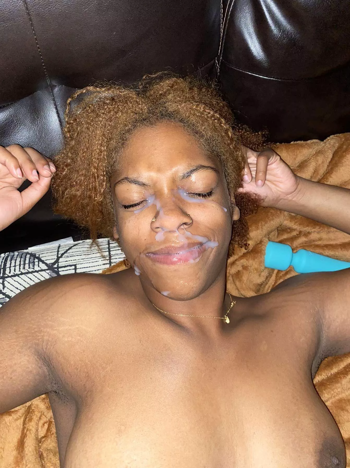 New ebony amateur!!! No ppv!! And new content going up daily! (Yes I suck and fuck and receive facials)