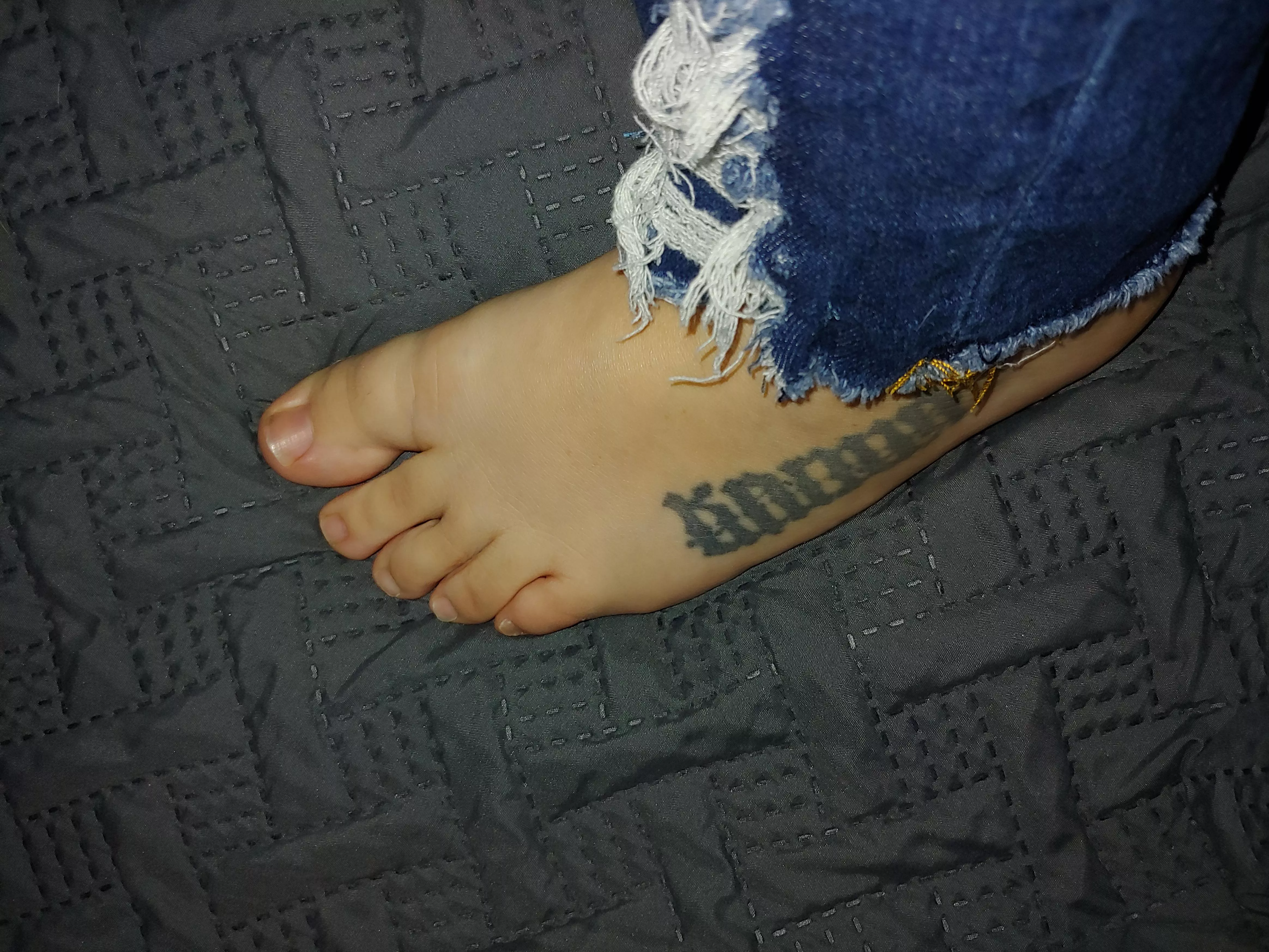 New here. Trying to get some love for my feet. 💕