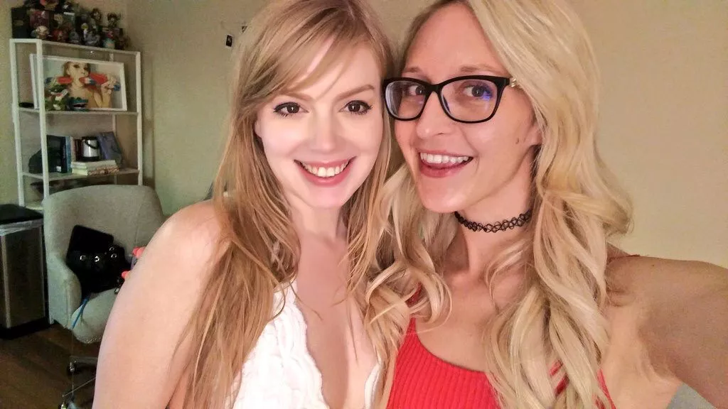 New porn with Dolly Leigh is out on gingerBanks.com 💕