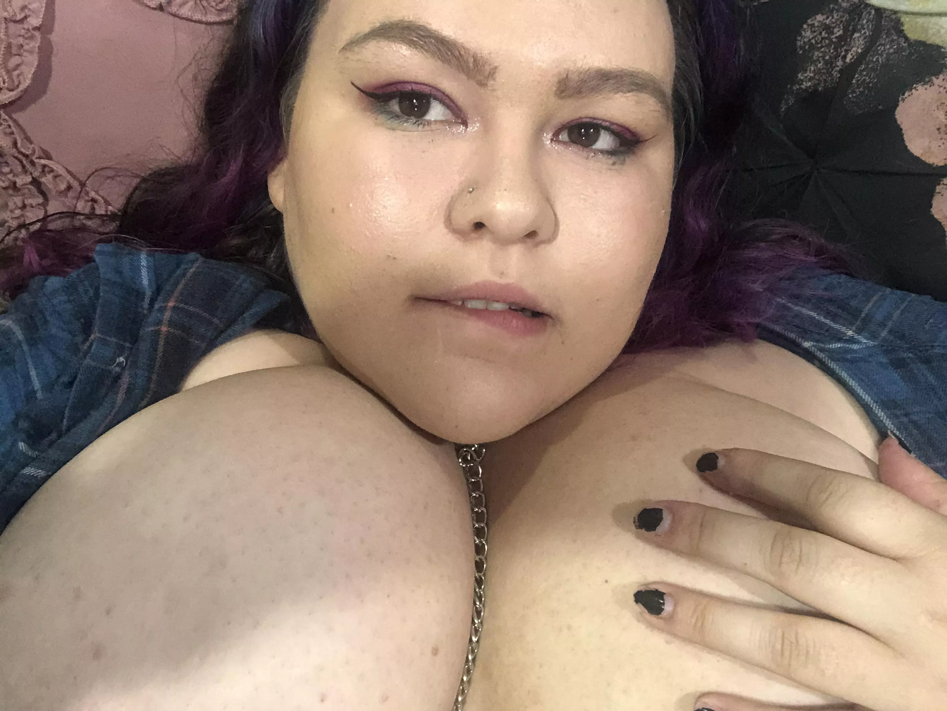 New to OFs, cum join me 💦 I have huge g tits✨