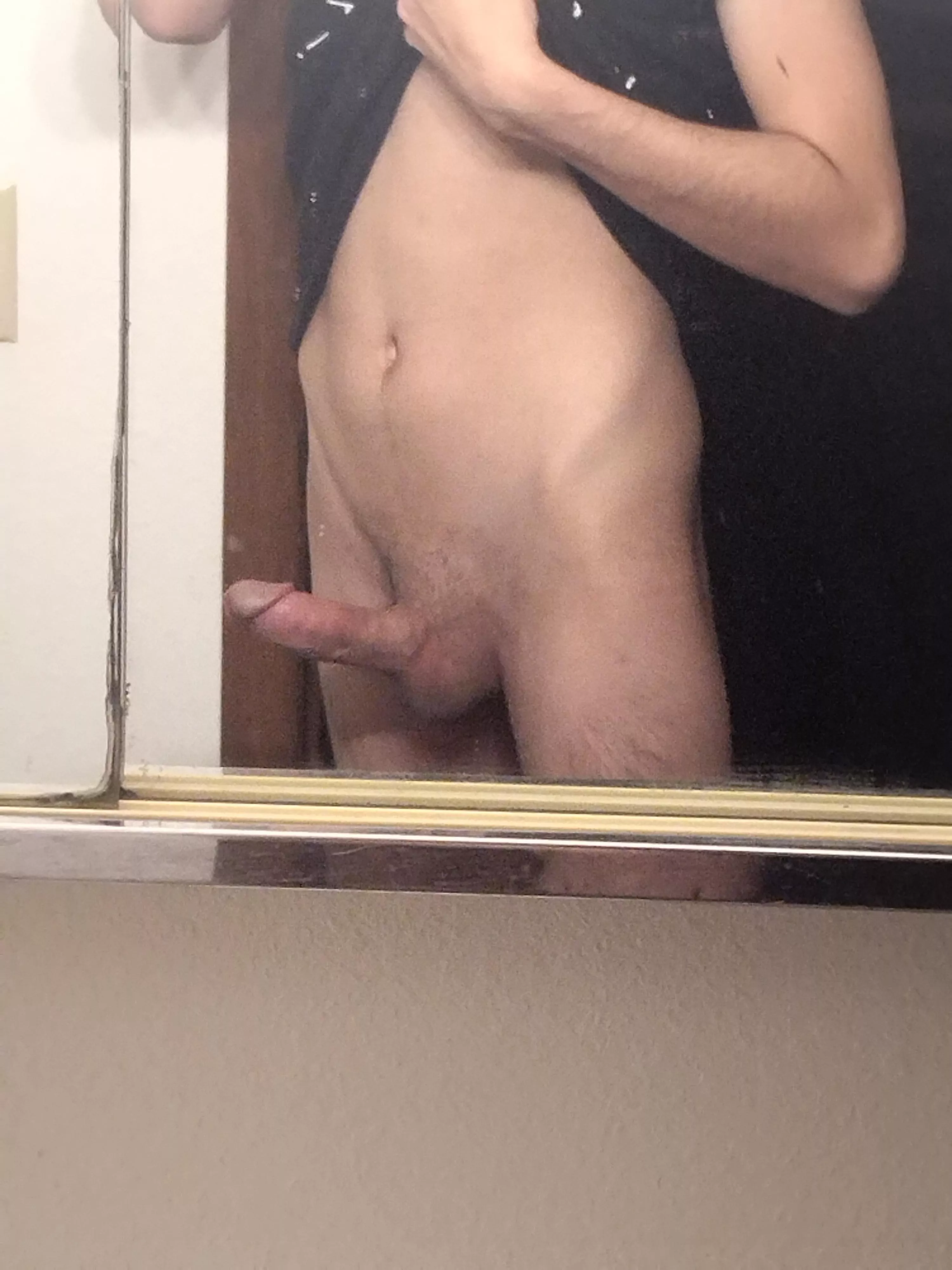 Next week is turkey day when I'd prefer have a cock for side dish🙃