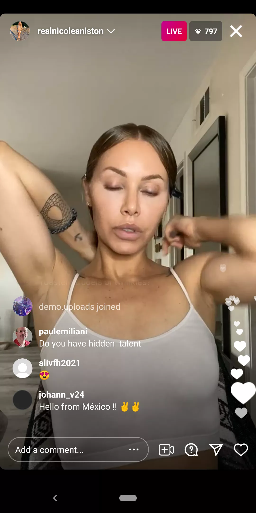 Nicole is live on insta!! ðŸ˜ðŸ˜