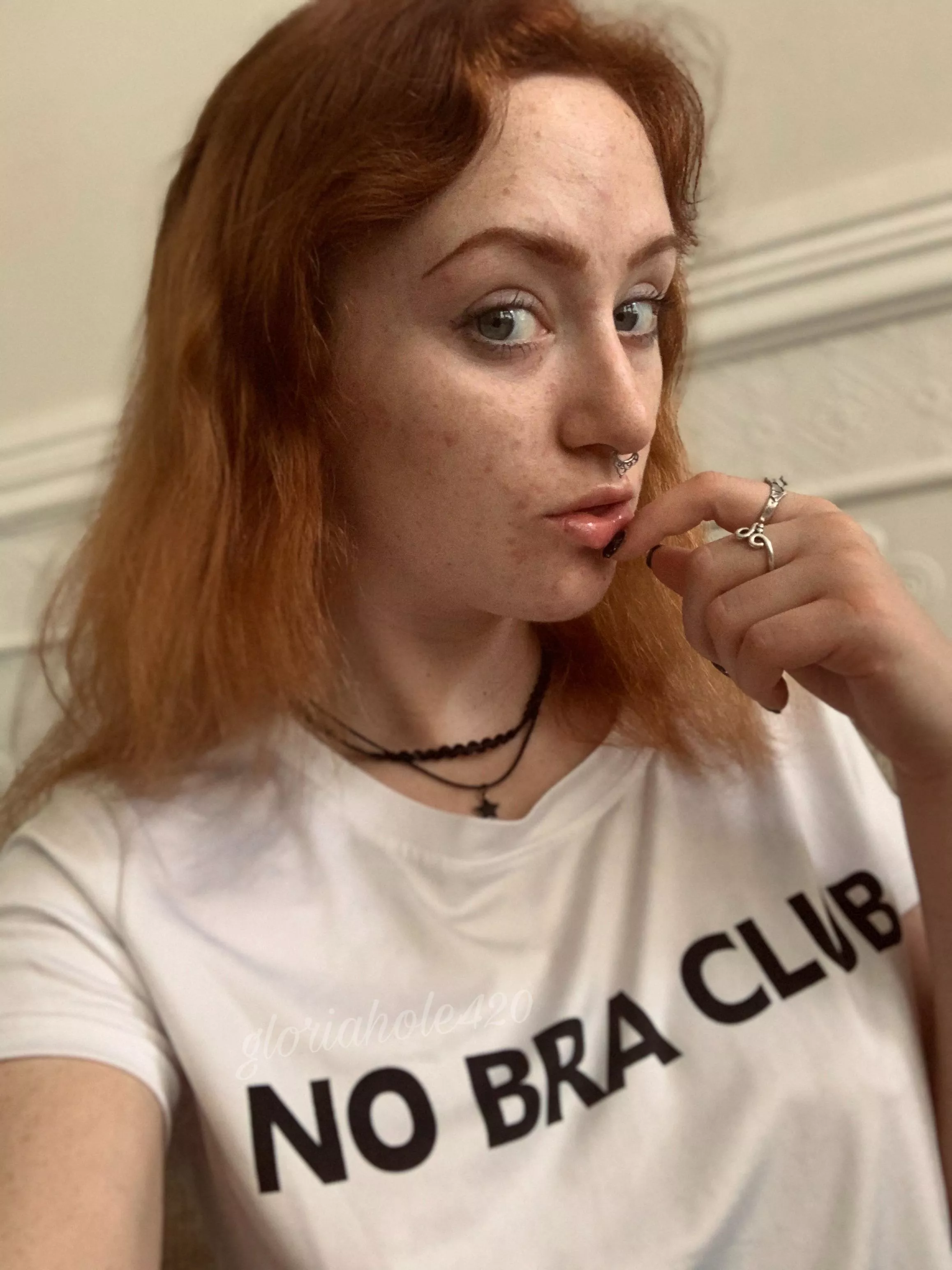 no bra club