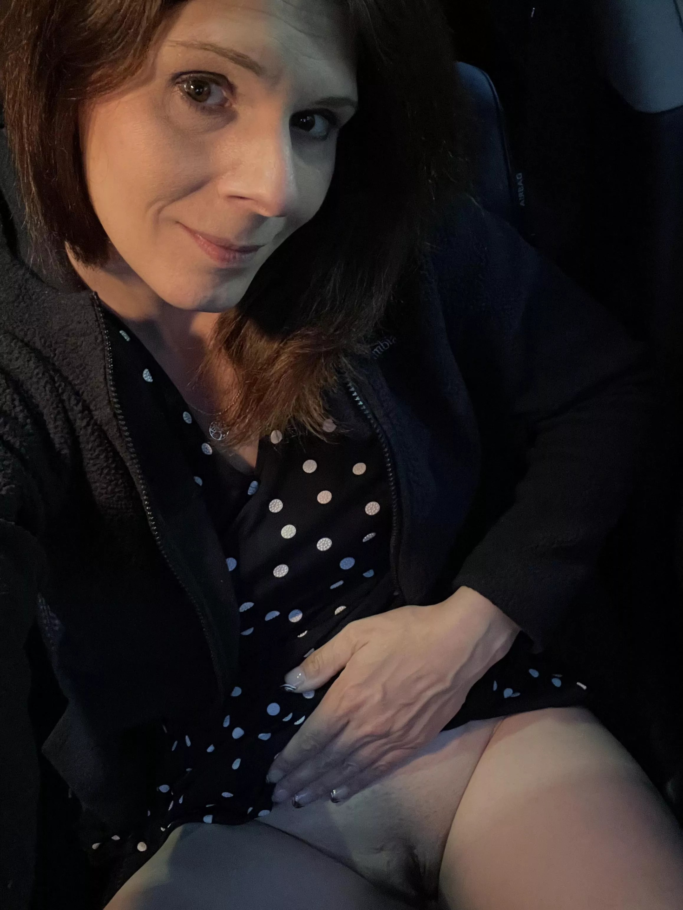 No panties is a sure way to spice up life (40)[F]