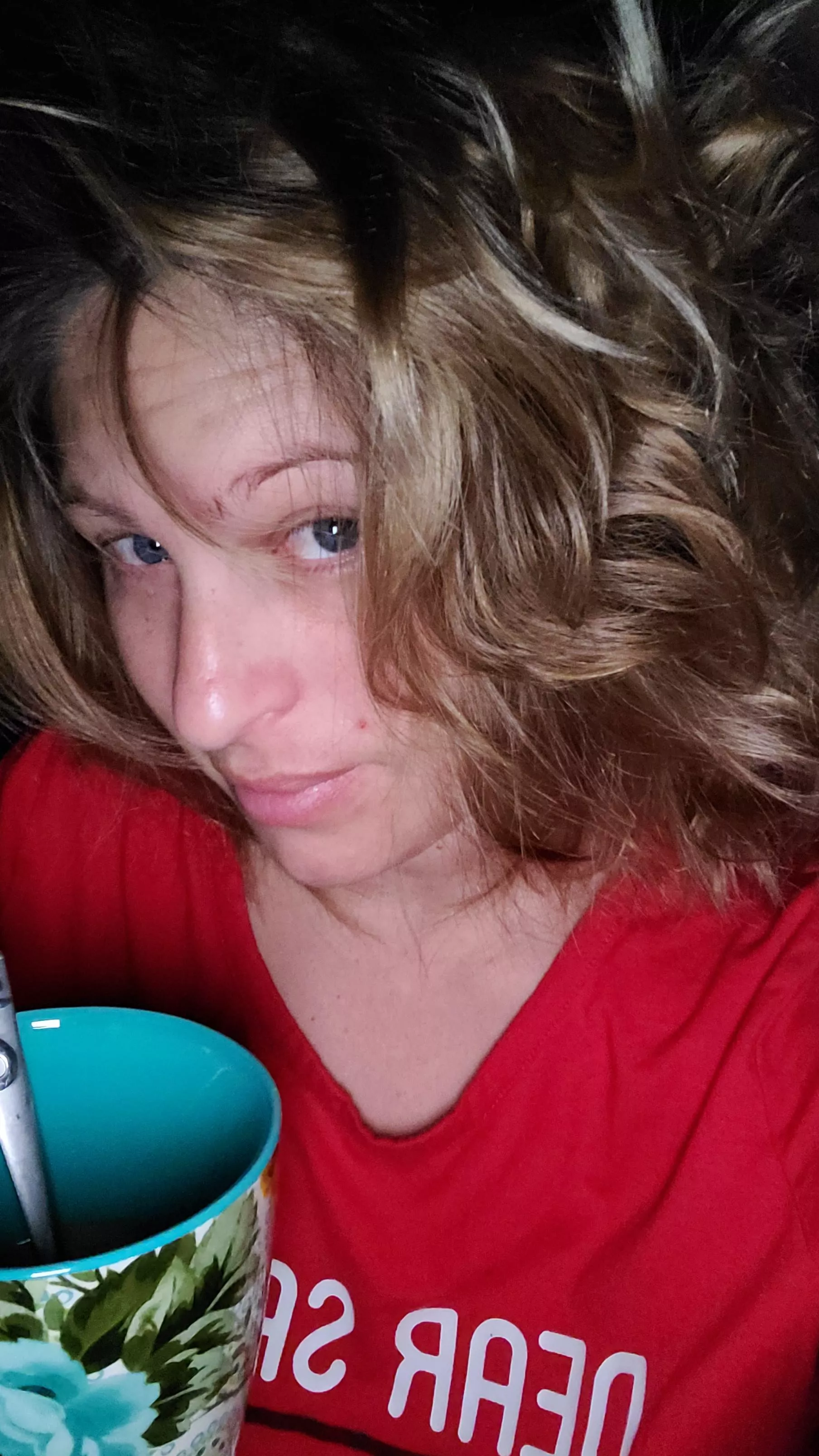 No vagina..no boobs...just me and my crazy hair and a half full cup ...but the plus to it is....I'm not running late🤪🤪🤪happy hump day ya'll 💋☕