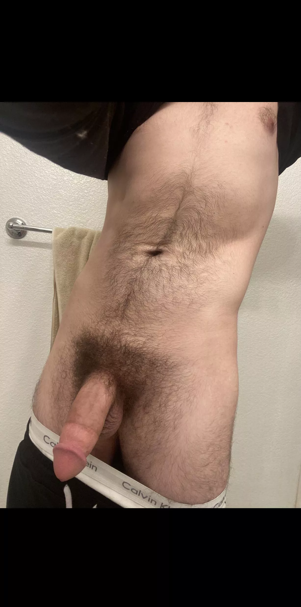 Not gay per say but always gotta give the bros a little something ;) hmu if ya ever wanna chat I won’t bite