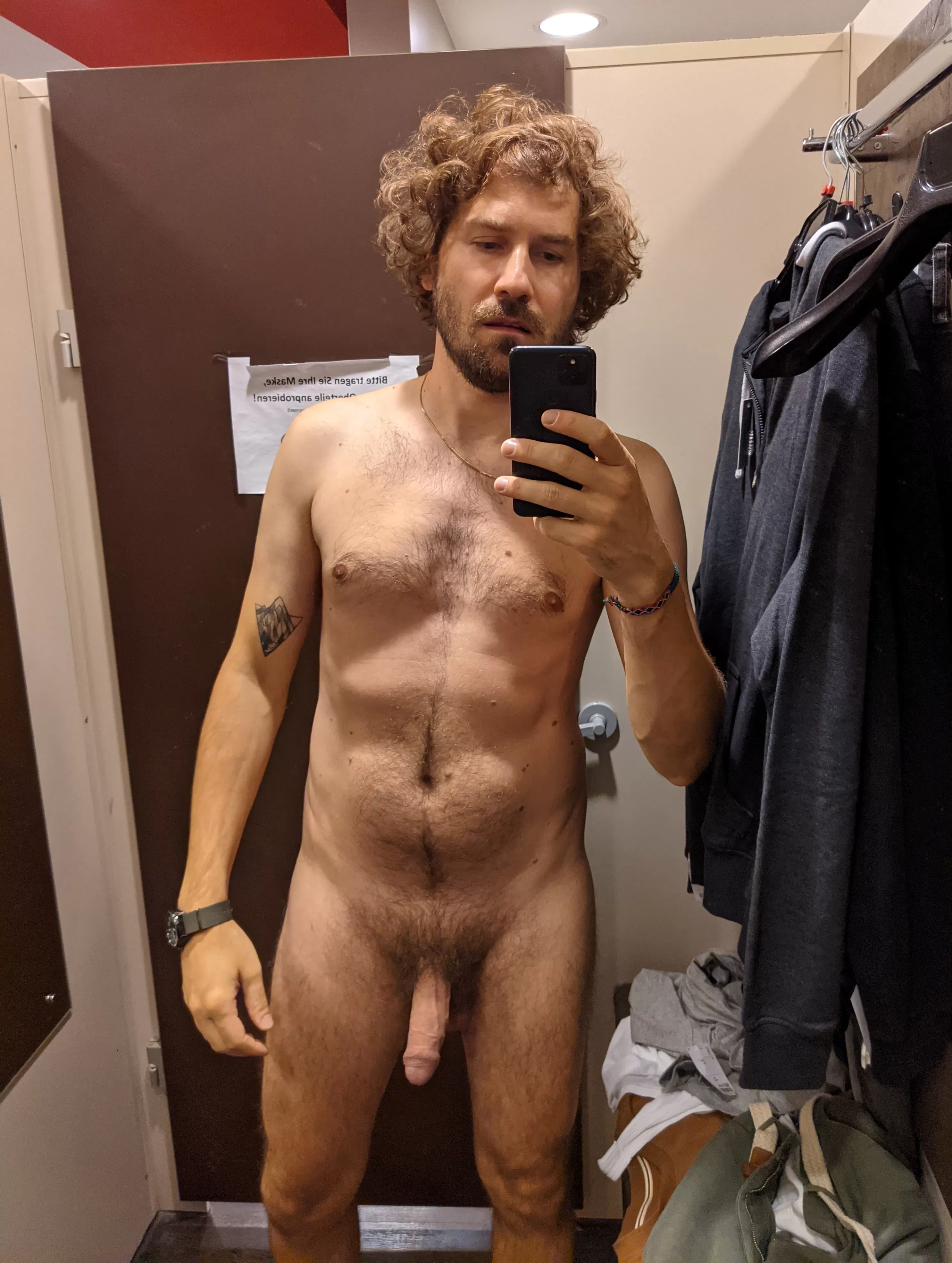 nude selfie