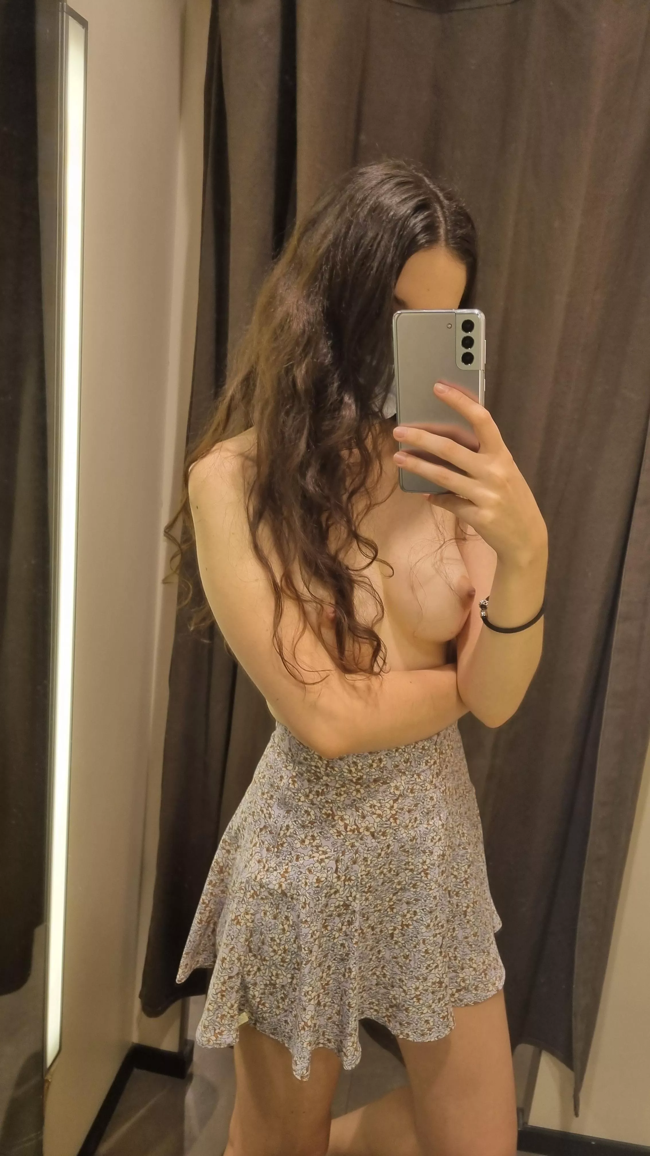 nude selfie in the fitting room