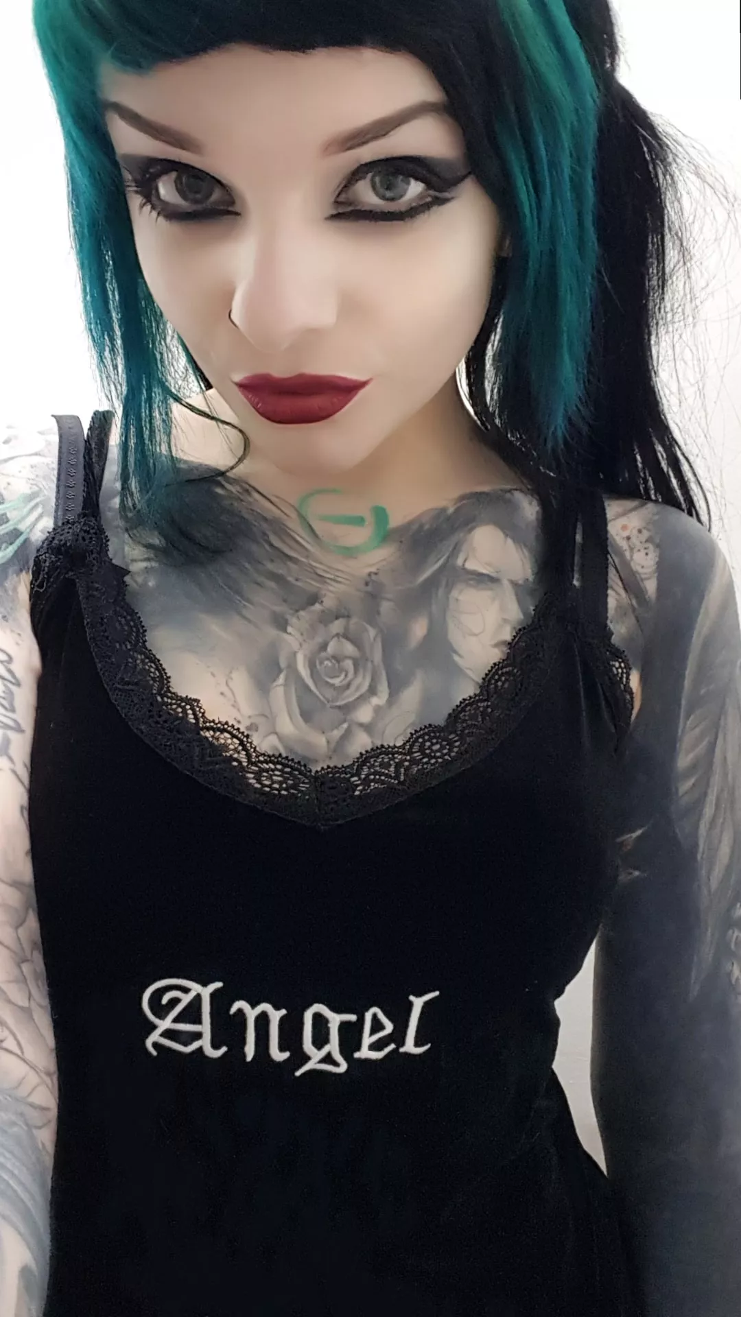 [OC] hey there 💋🖤