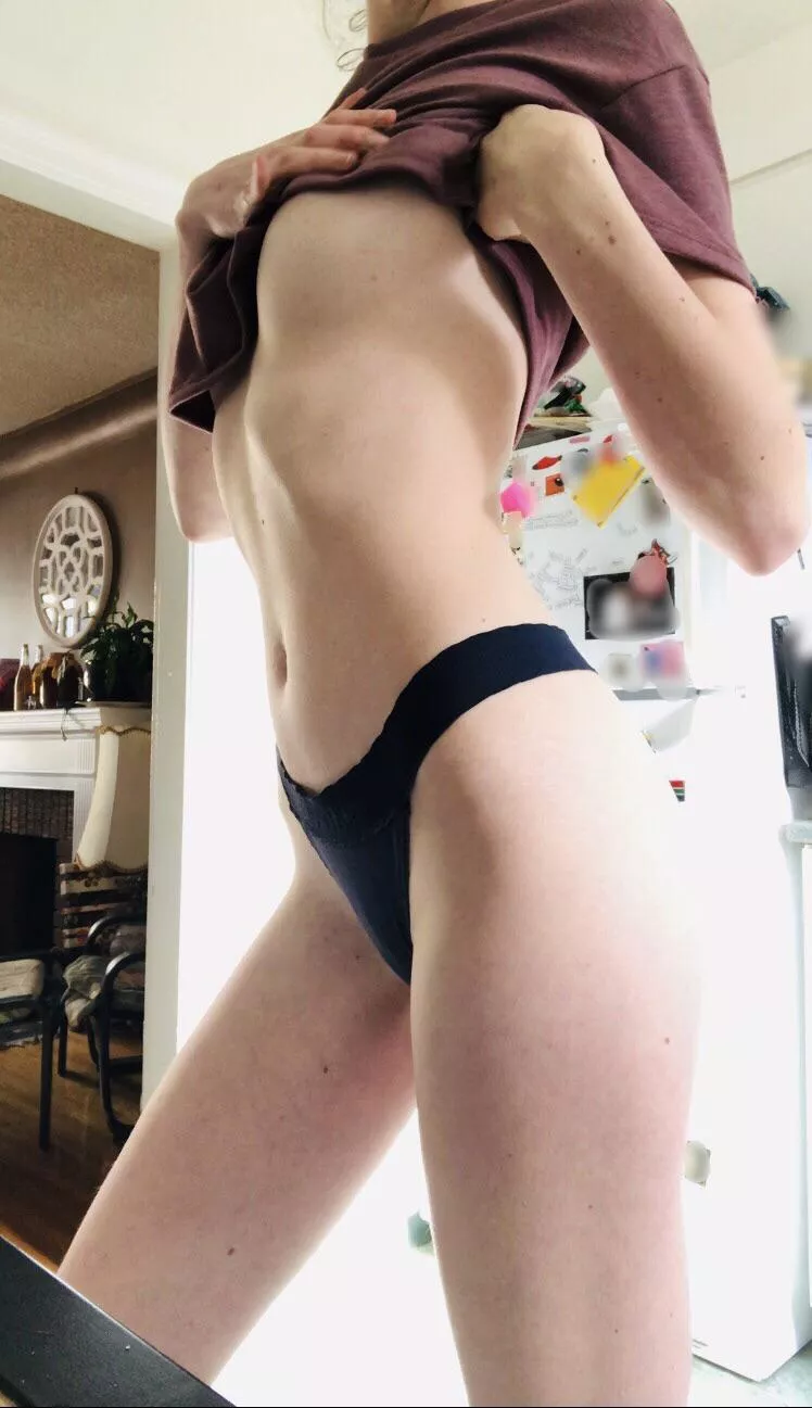 [OC] too little clothing for the kitchen... take me to the bedroom? 💋