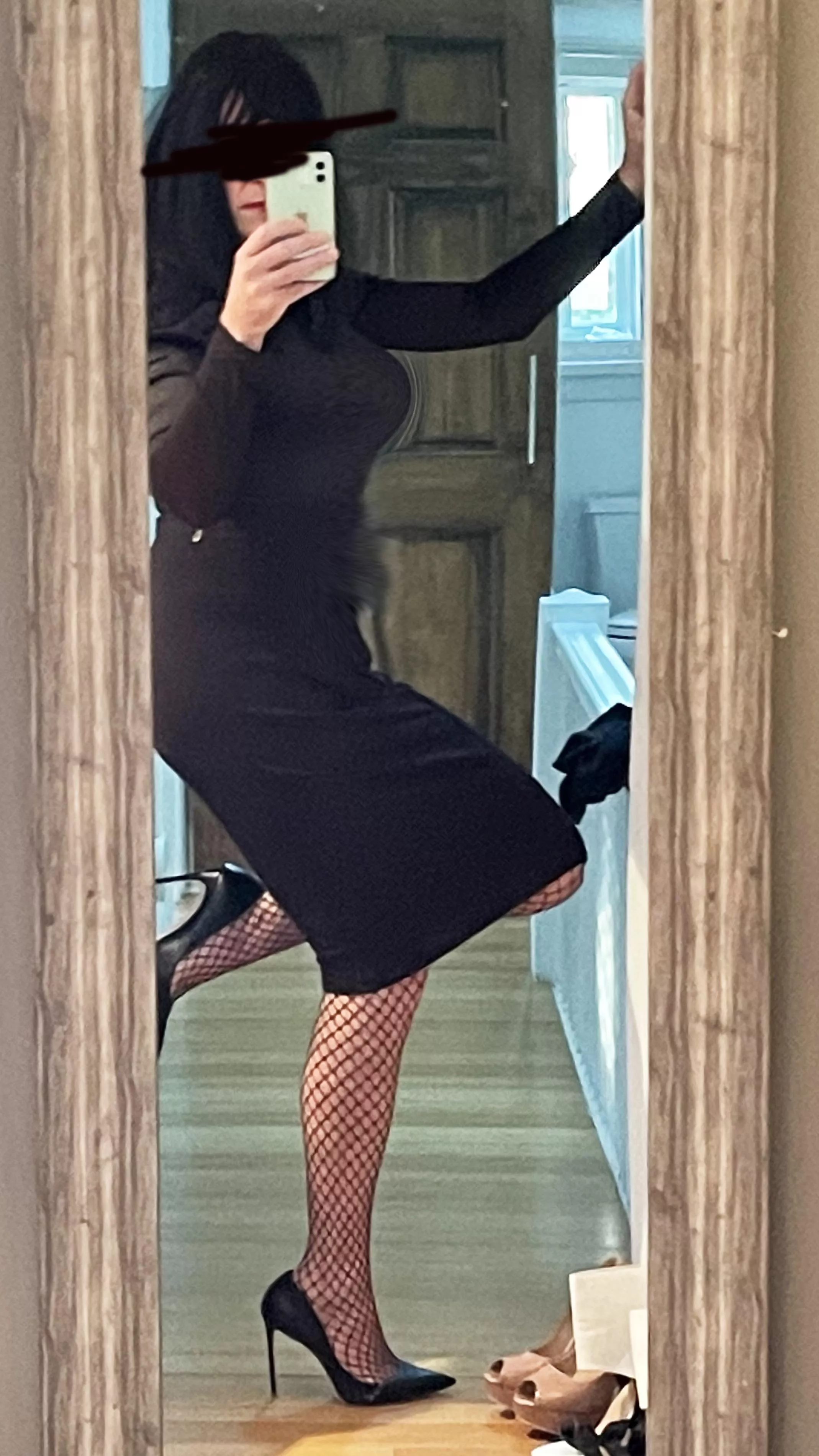 Office ready. Sexy, subtle and feeling great. Ready for a workday!