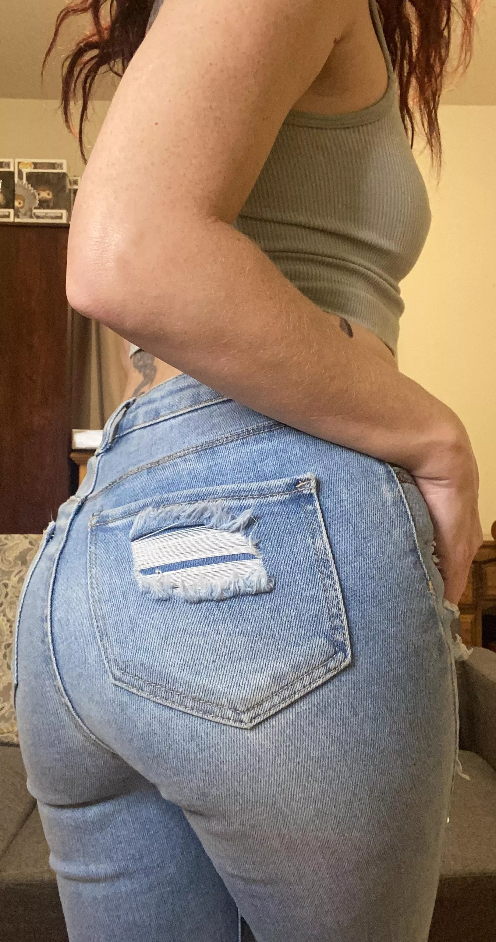 One of my FAVORITE pair of jeans;)