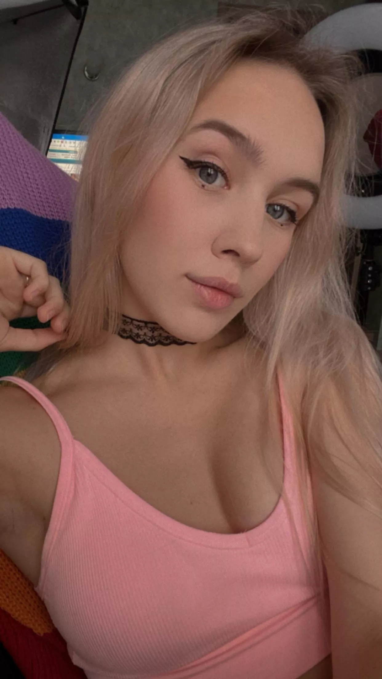 Online now🌸 cb: emilyca 🌸 link in bio