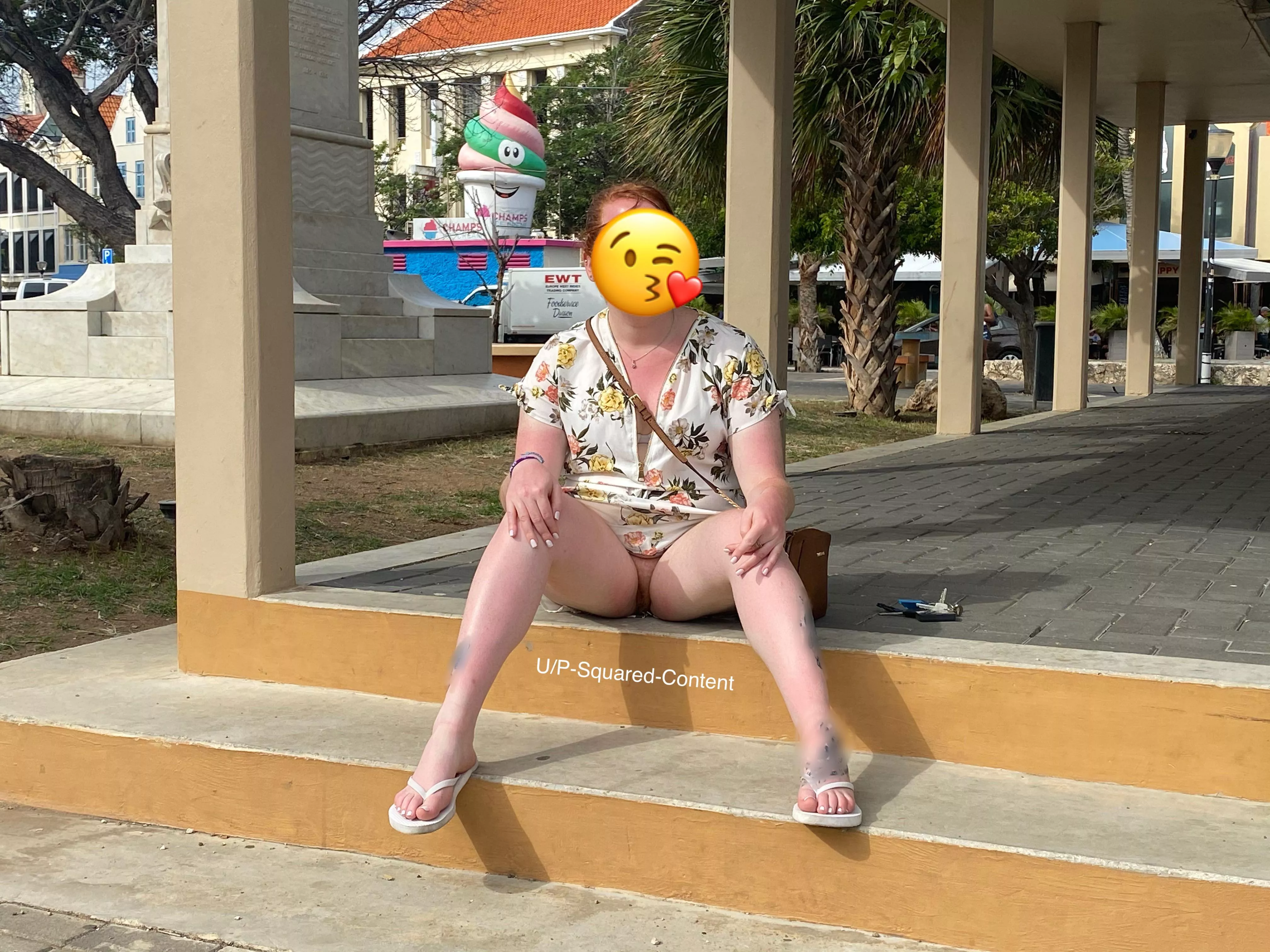 Out and about on the town today in the Caribbean🏖🏖🌴🌴 [f] [OC]